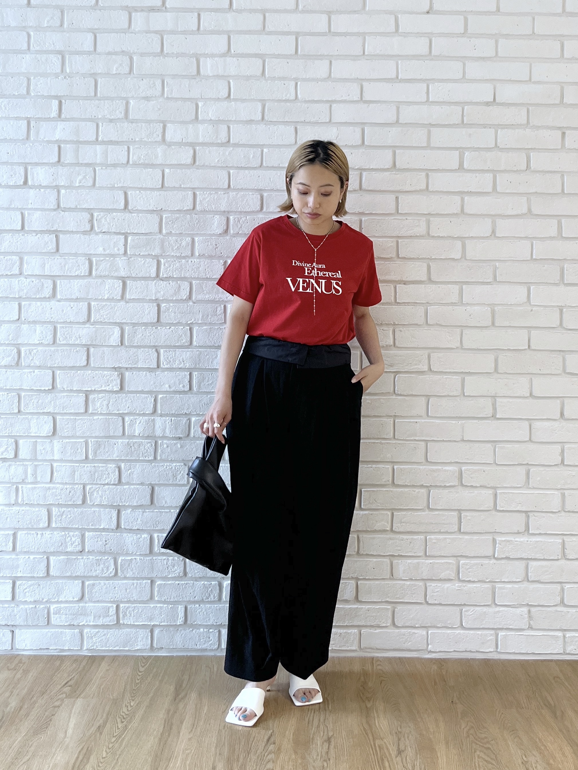 Harukaさんの「INDIVI｜タイポグラフィTシャツ【接触冷感】」を使ったコーディネート