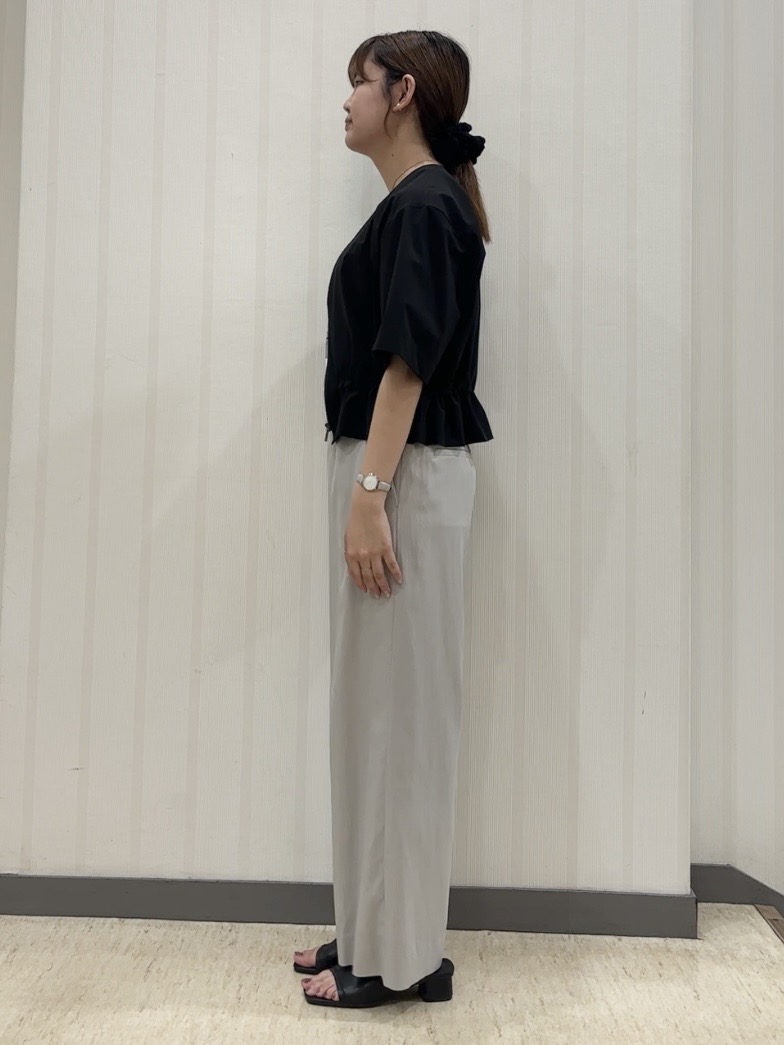 ちひさんの「INDIVI｜【褒められパンツ／洗える／ウエストゴム】ワイドタックパンツ」を使ったコーディネート