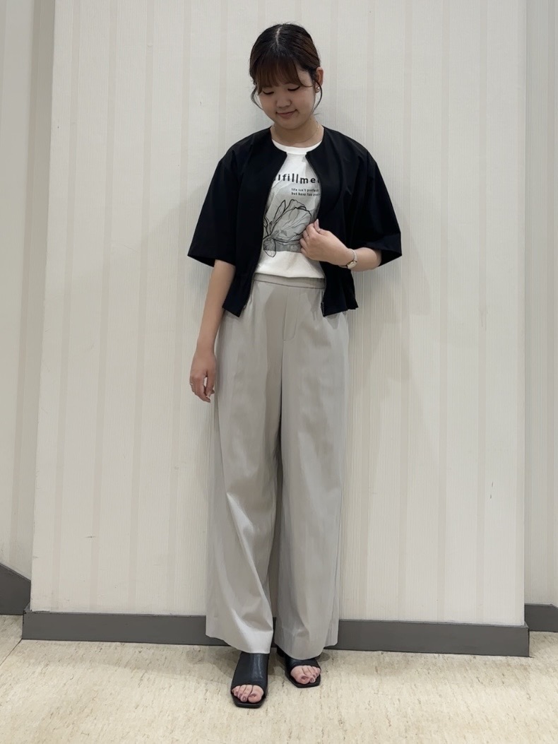 ちひさんの「INDIVI｜【褒められパンツ／洗える／ウエストゴム】ワイドタックパンツ」を使ったコーディネート