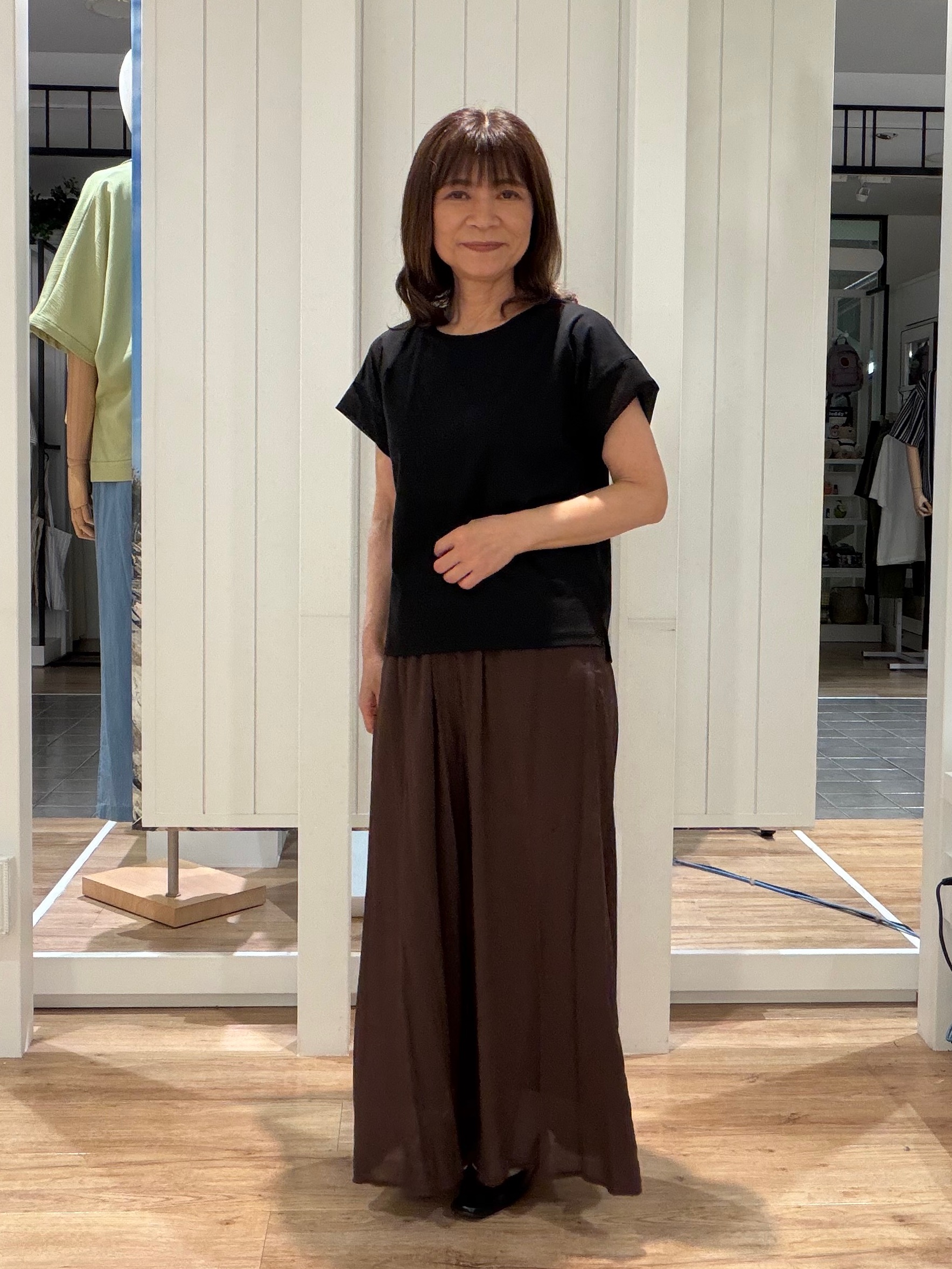 Fujitaさんの「Dessin｜【UVカット/接触冷感】美光沢カットソー」を使ったコーディネート