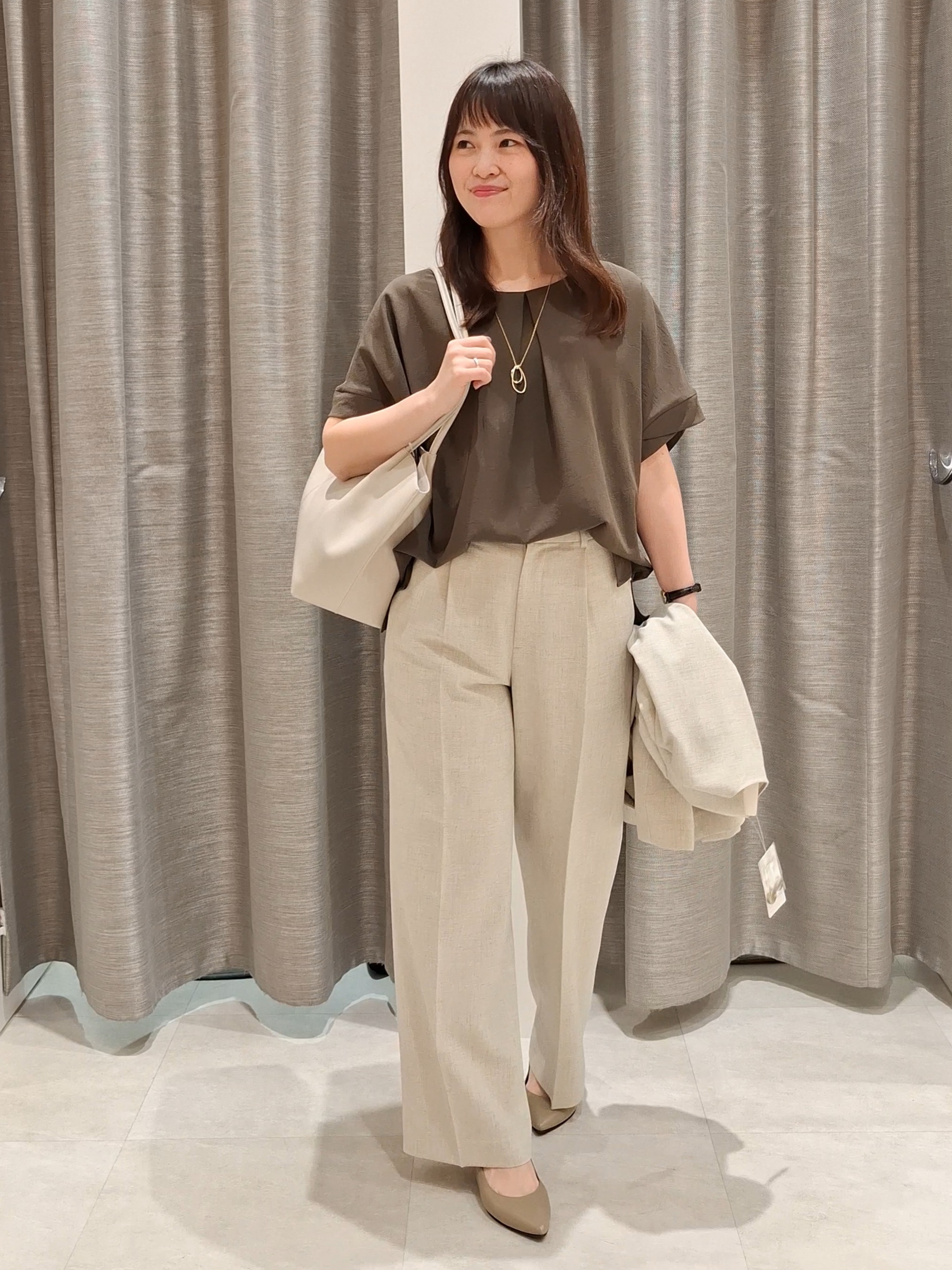 YuKaRiさんの「UNTITLED｜【さらりと快適/セットアップ可/UV/接触冷感】スラブカラーレスジャケット」を使ったコーディネート