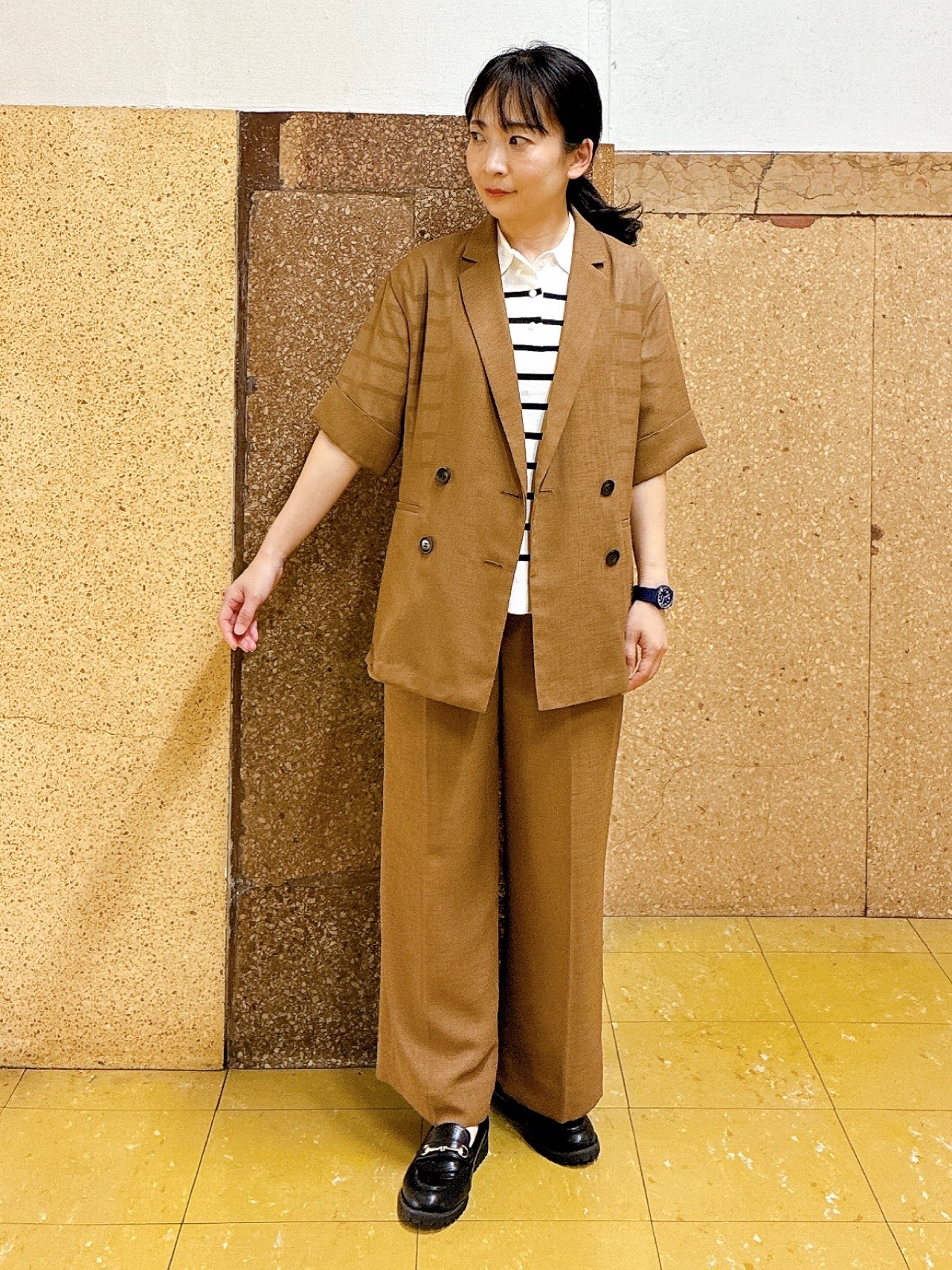 hattoriさんの「INDIVI｜【洗える／メッシュ素材／SETUP可能】半袖シアージャケット」を使ったコーディネート