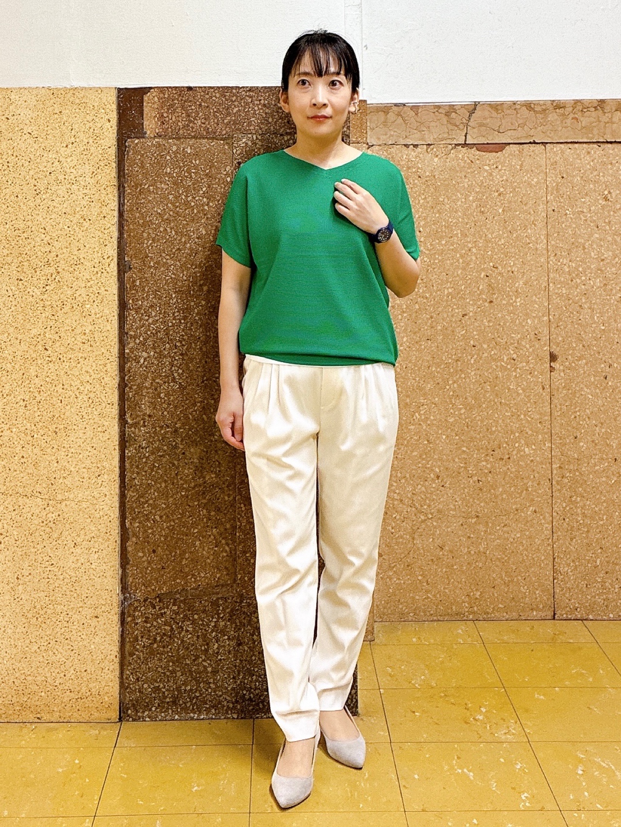 hattoriさんの「INDIVI｜【洗える】ガーター編みVネックニットT」を使ったコーディネート
