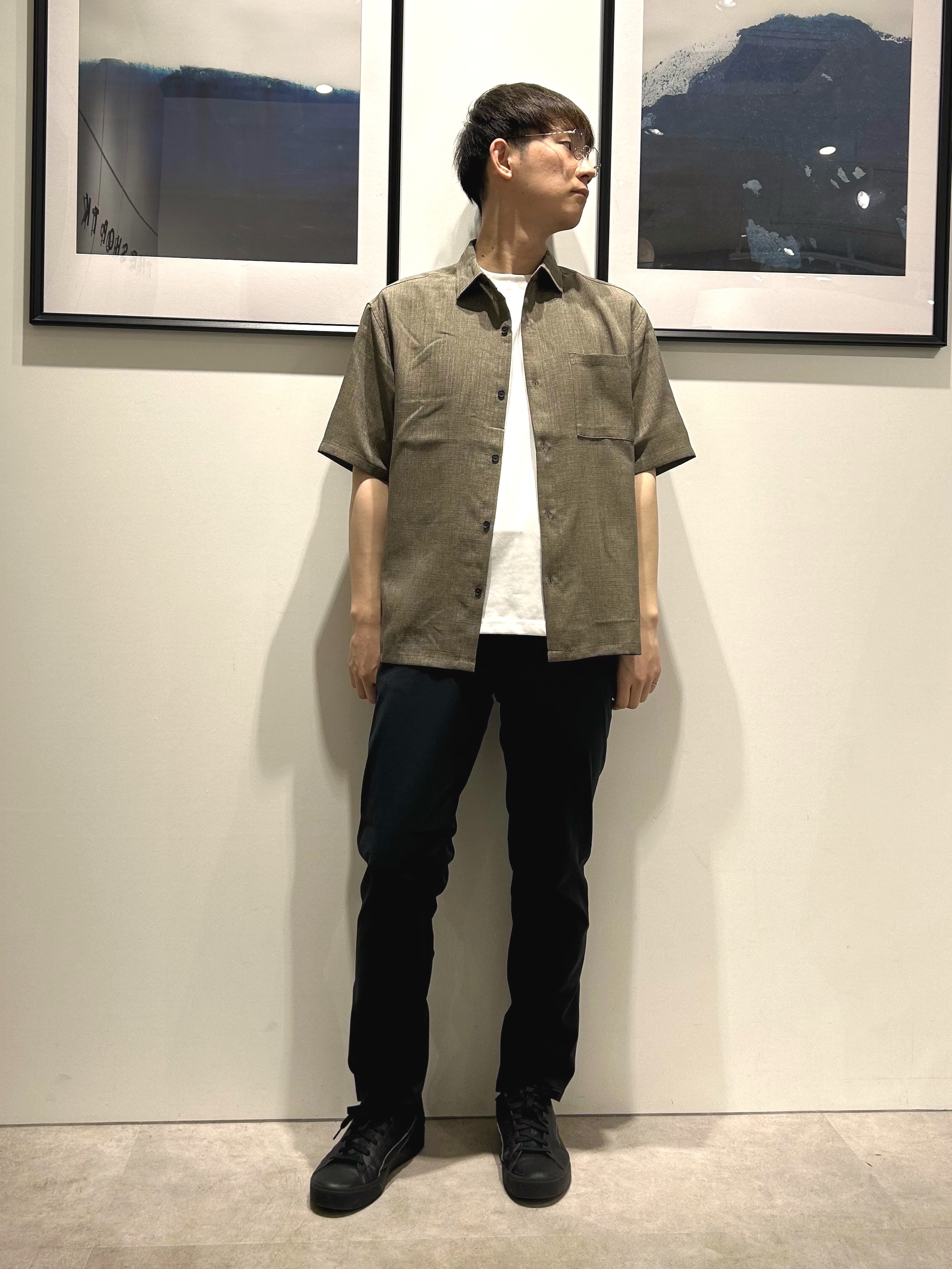 。さんの「THE SHOP TK｜【LINO FINE】 リネンライク半袖シャツ UVカット／イージーケア／吸水速乾／洗濯機OK／セッ」を使ったコーディネート