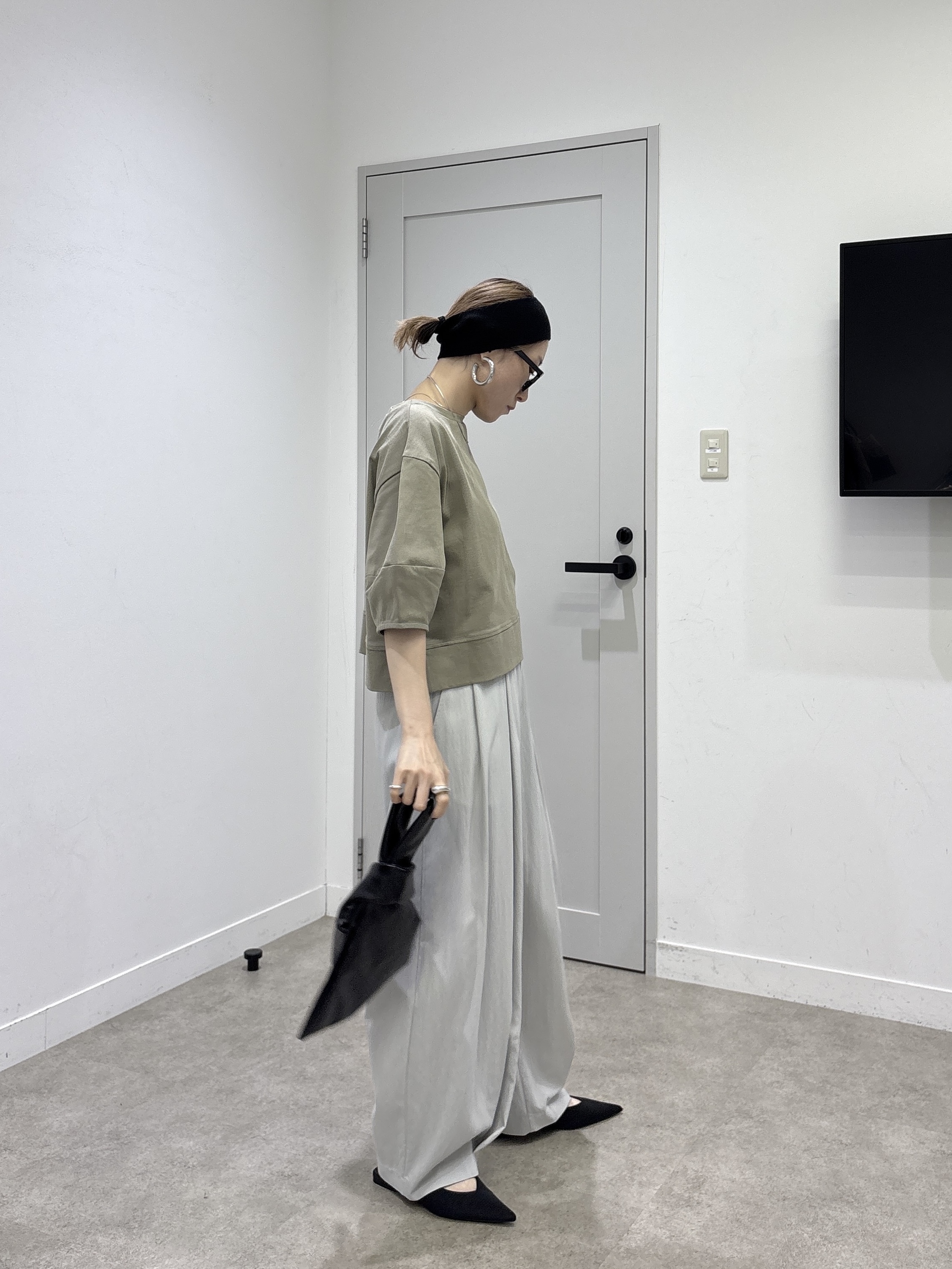 kotakiさんの「INDIVI｜ハーフスリーブフォルムカットソー【再入荷／マシンウォッシュ／接触冷感】」を使ったコーディネート
