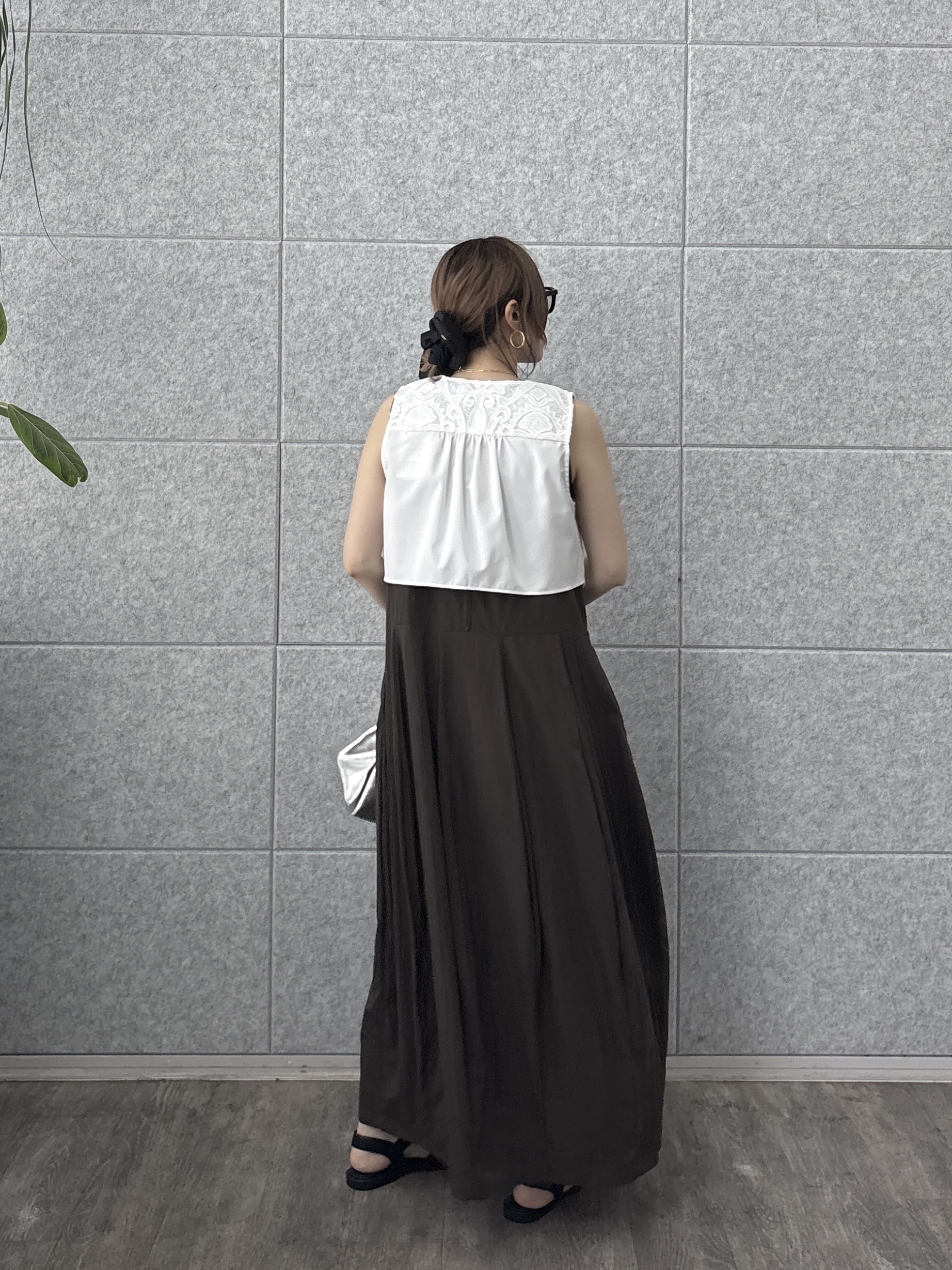 kotakiさんの「INDIVI｜イレギュラータックナイロンワンピース【再入荷】」を使ったコーディネート
