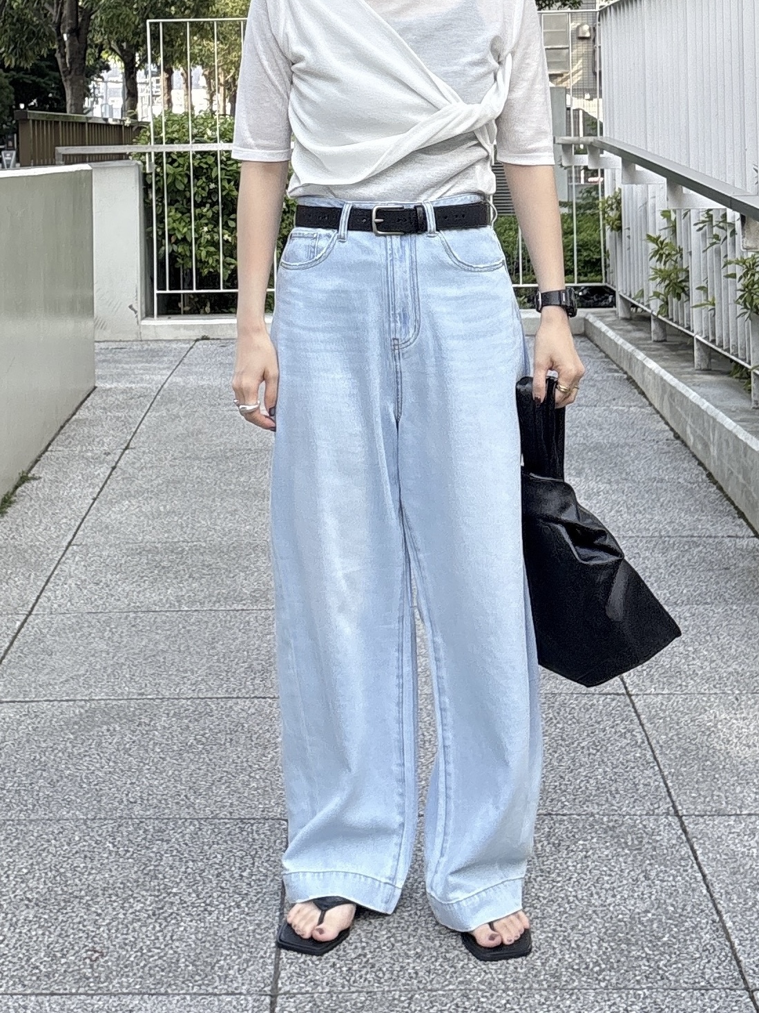 kotakiさんの「INDIVI｜ツイストガーゼカットソー」を使ったコーディネート