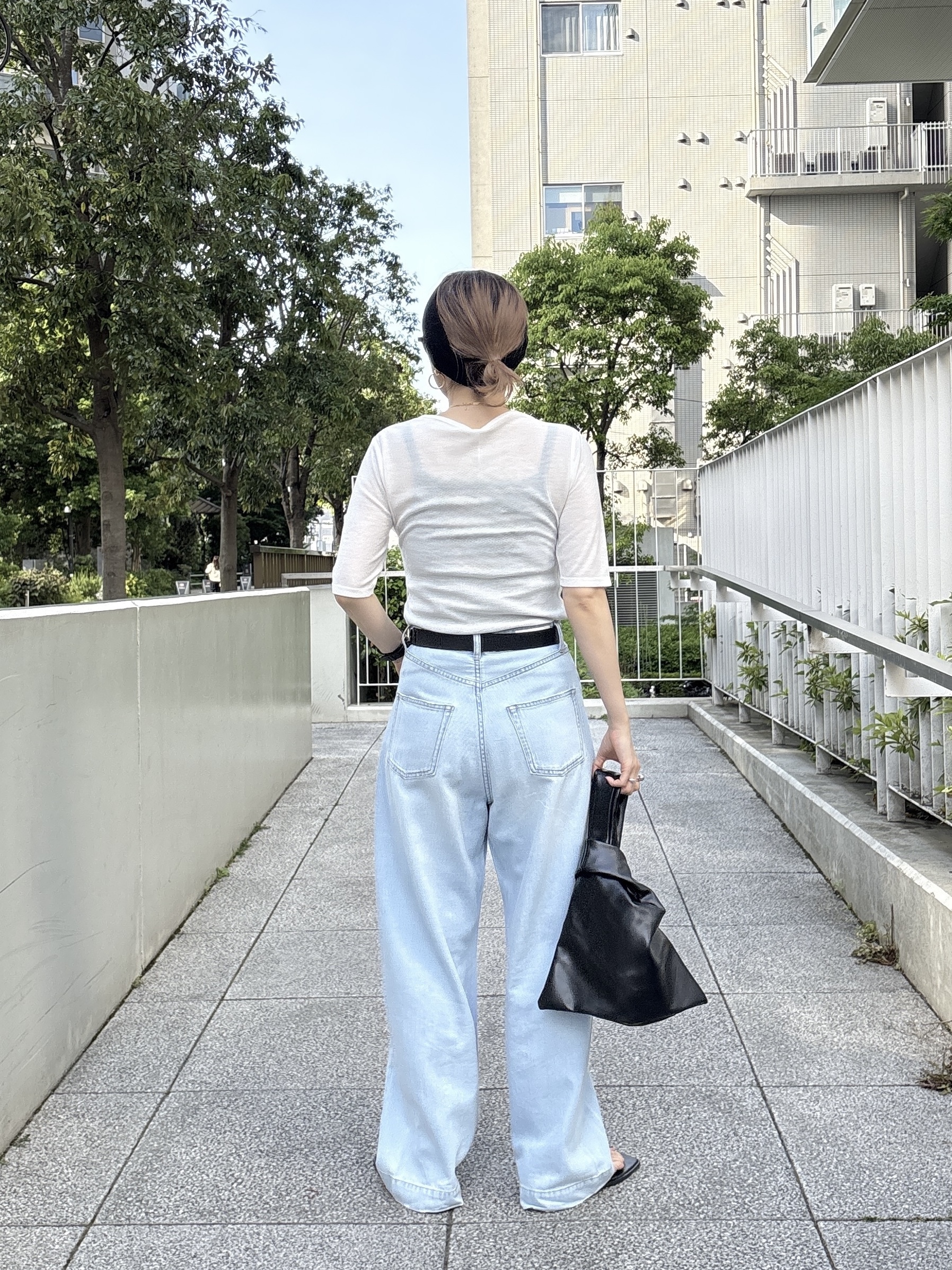 kotakiさんの「INDIVI｜ツイストガーゼカットソー」を使ったコーディネート