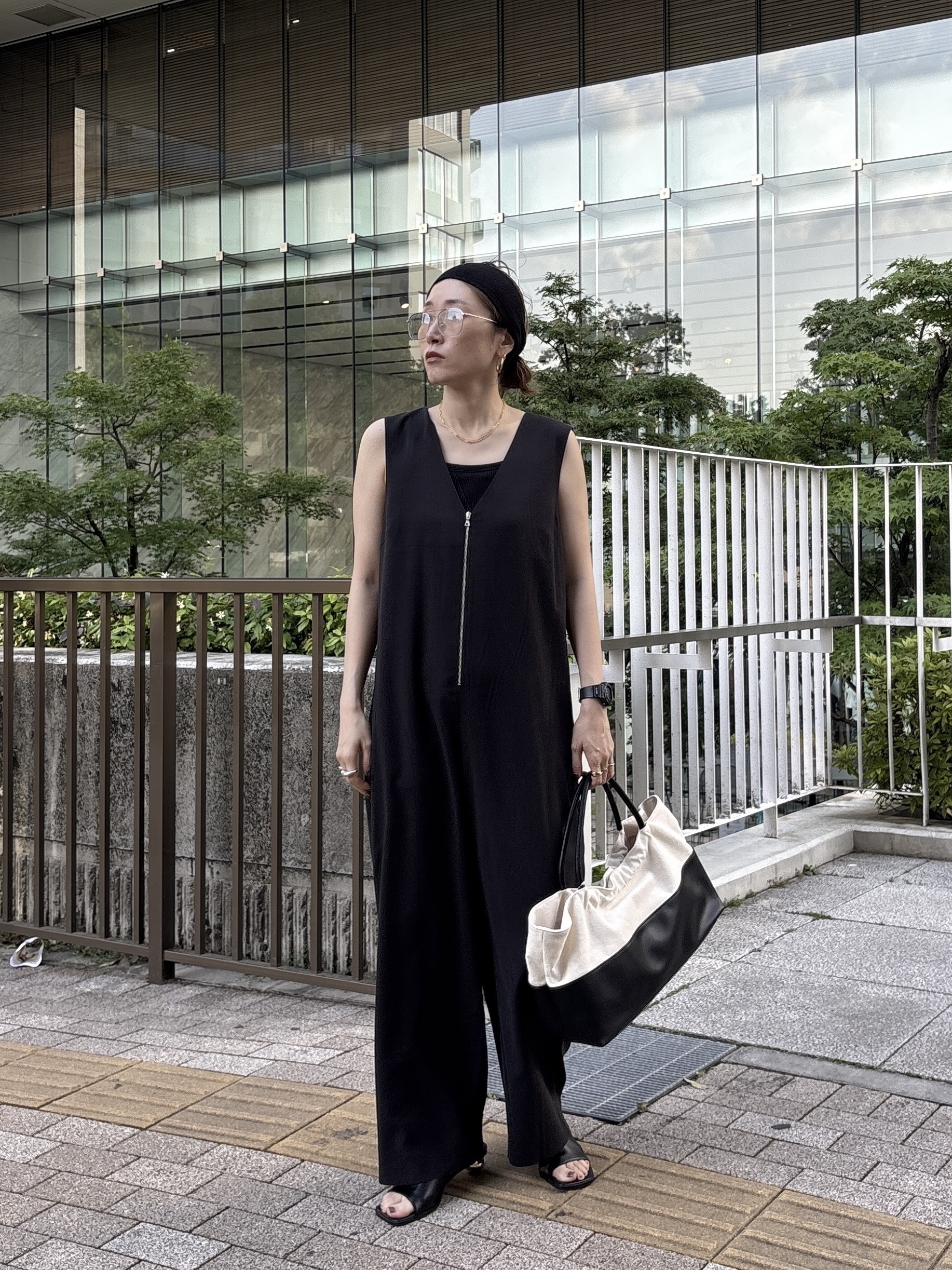 kotakiさんの「INDIVI｜リネン混シアーサロペット」を使ったコーディネート