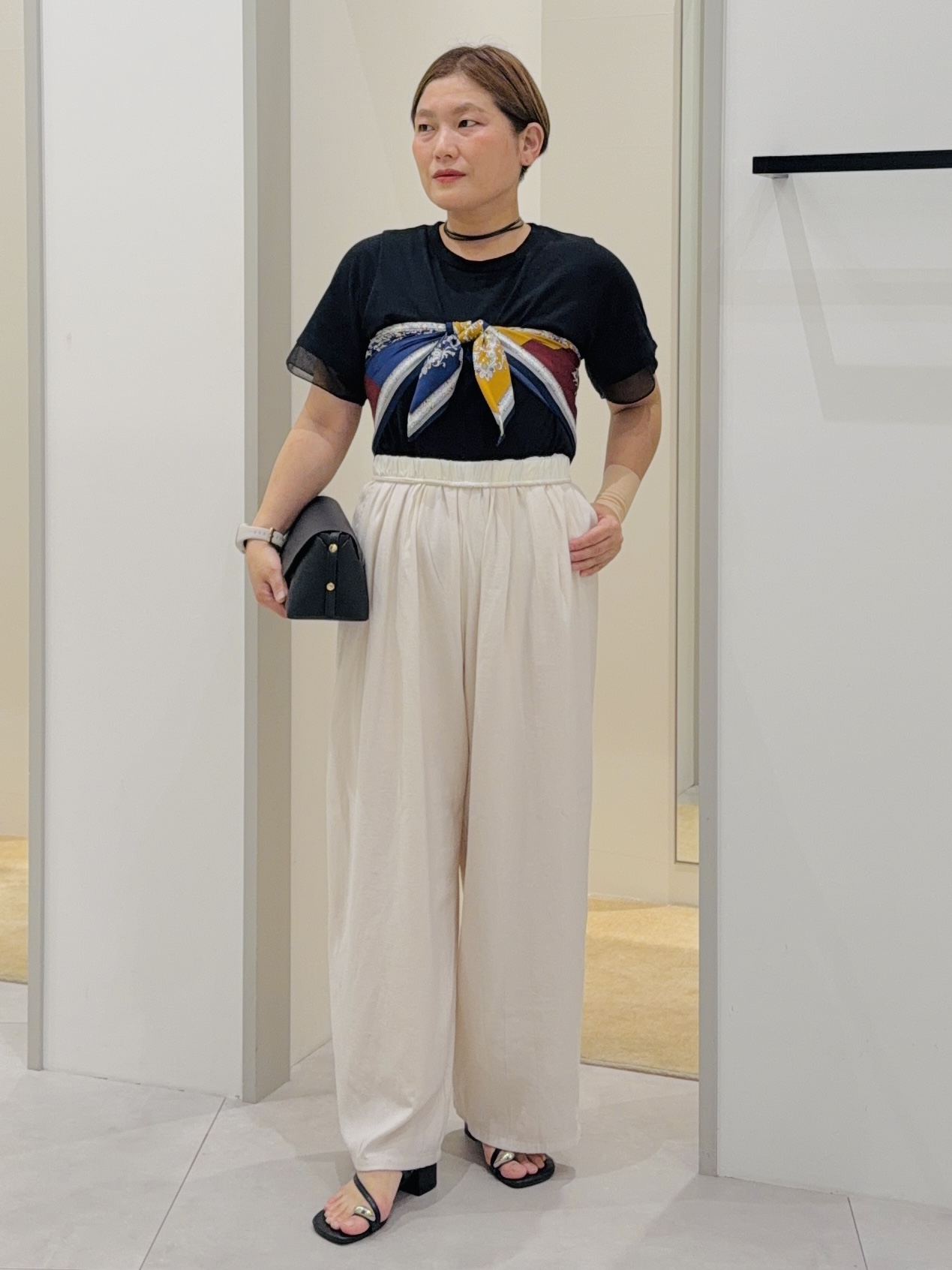 タナさんの「THE SHOP TK｜【M-XL/ひんやり】上品な透け感 袖口シアーTシャツ」を使ったコーディネート