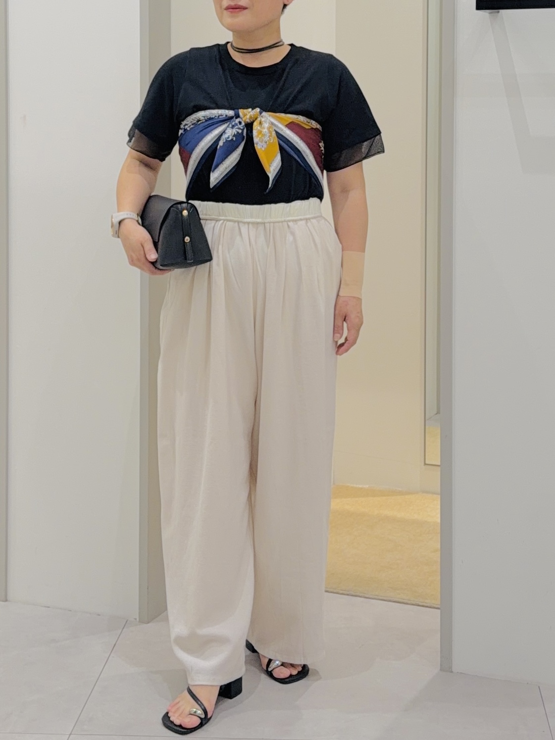 タナさんの「THE SHOP TK｜【M-XL/ひんやり】上品な透け感 袖口シアーTシャツ」を使ったコーディネート