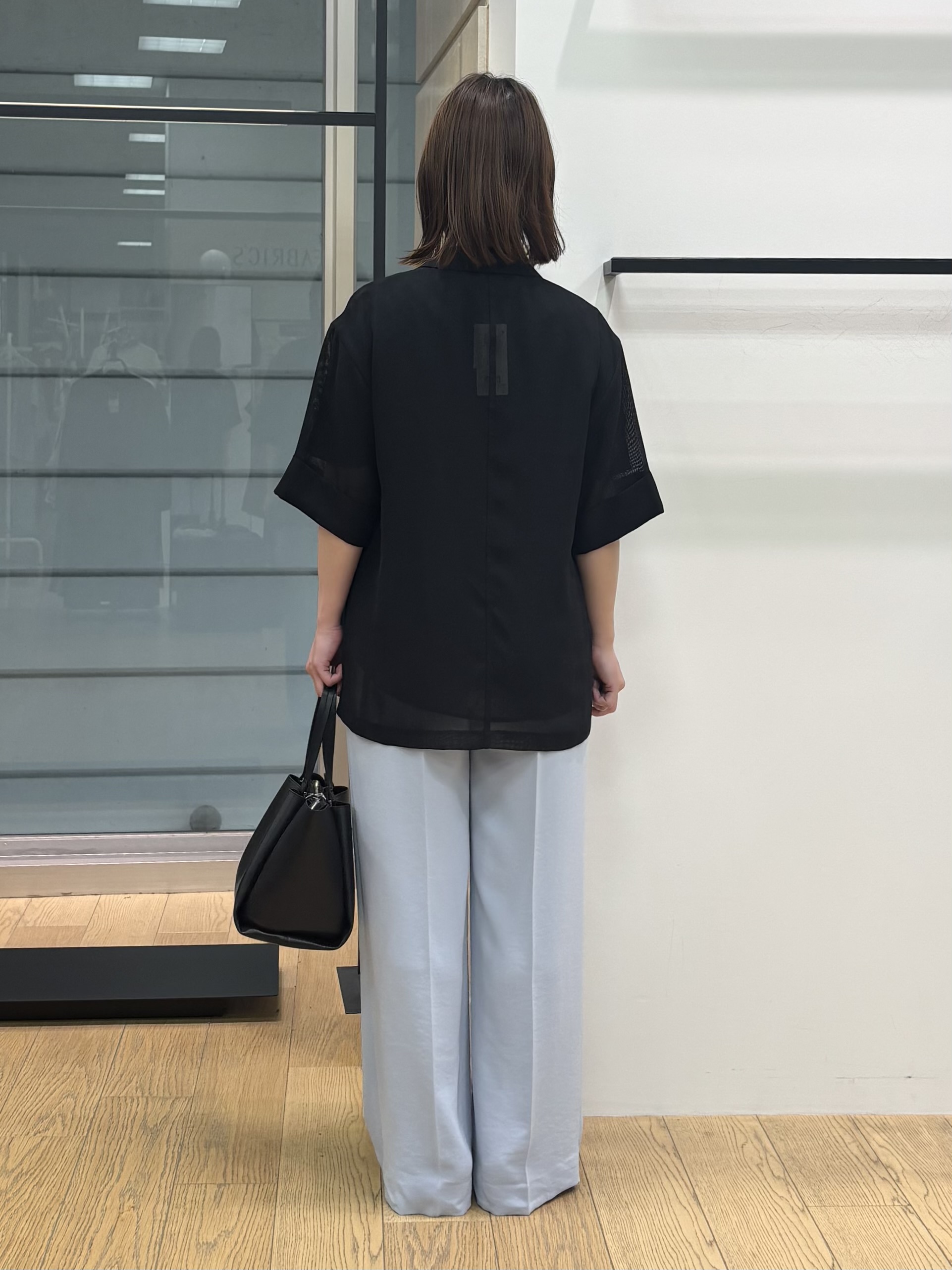 asamiさんの「INDIVI｜【洗える／ドットモチーフ】ケープスリーブブラウス」を使ったコーディネート