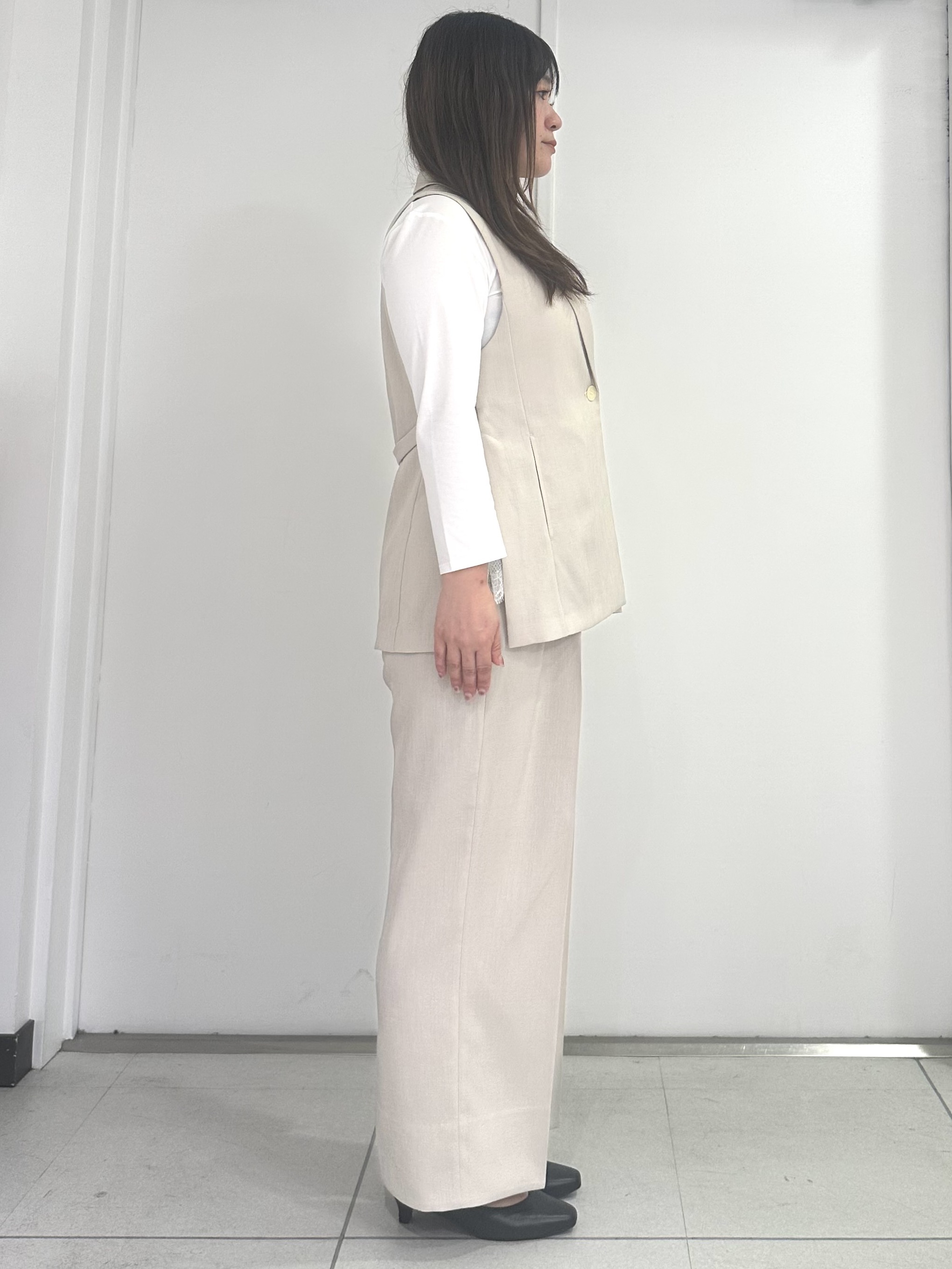 miさんの「Reflect｜【セットアップ可】リネンライクジレ」を使ったコーディネート