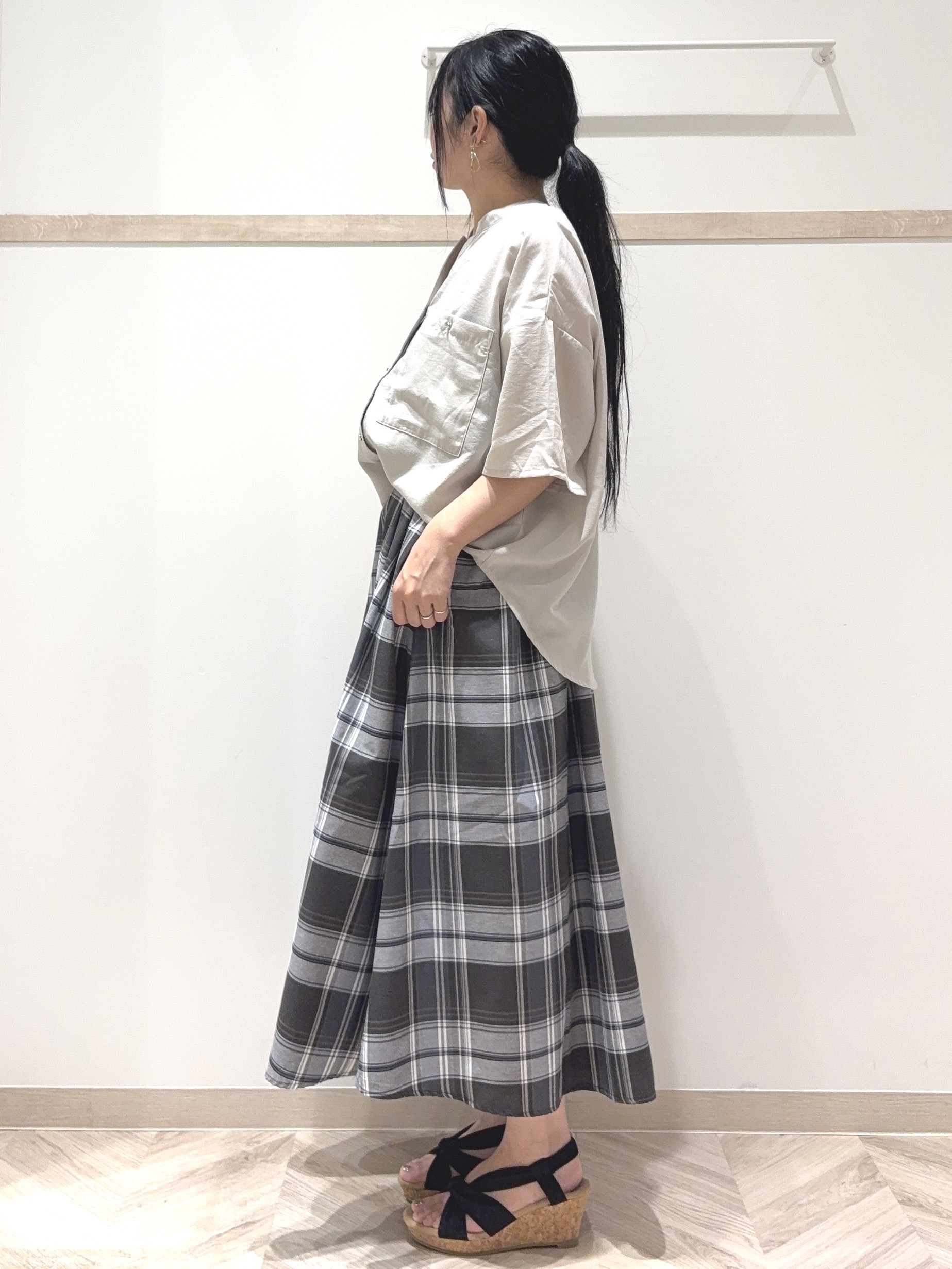 nanaさんの「SHOO･LA･RUE｜【洗濯機可/S-LL】大人の抜け感 ゆるっと5分袖シャツ」を使ったコーディネート
