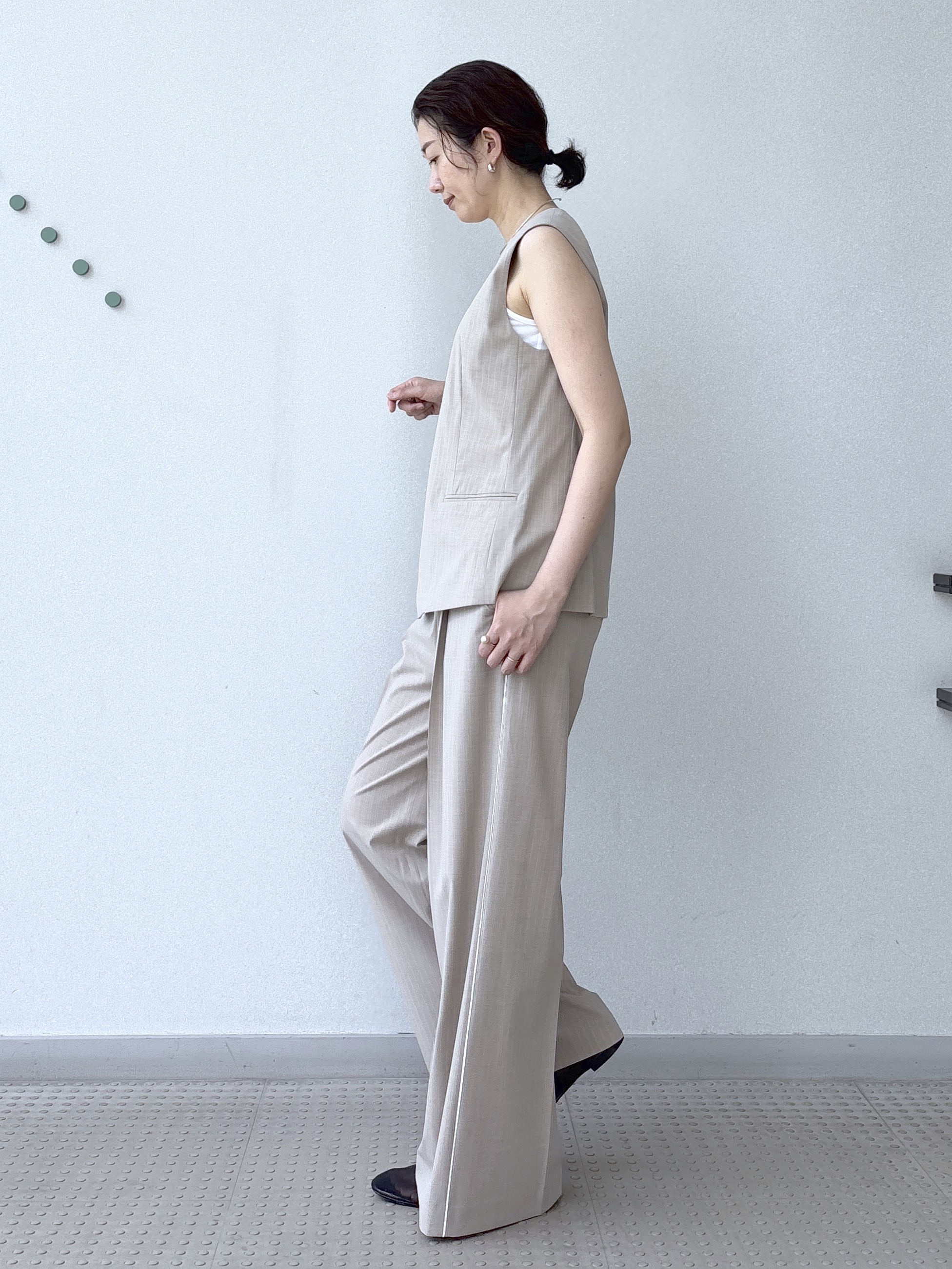 saitoさんの「DRESSTERIOR｜【セットアップ可/ウォッシャブル】セットアップストライプジレ」を使ったコーディネート