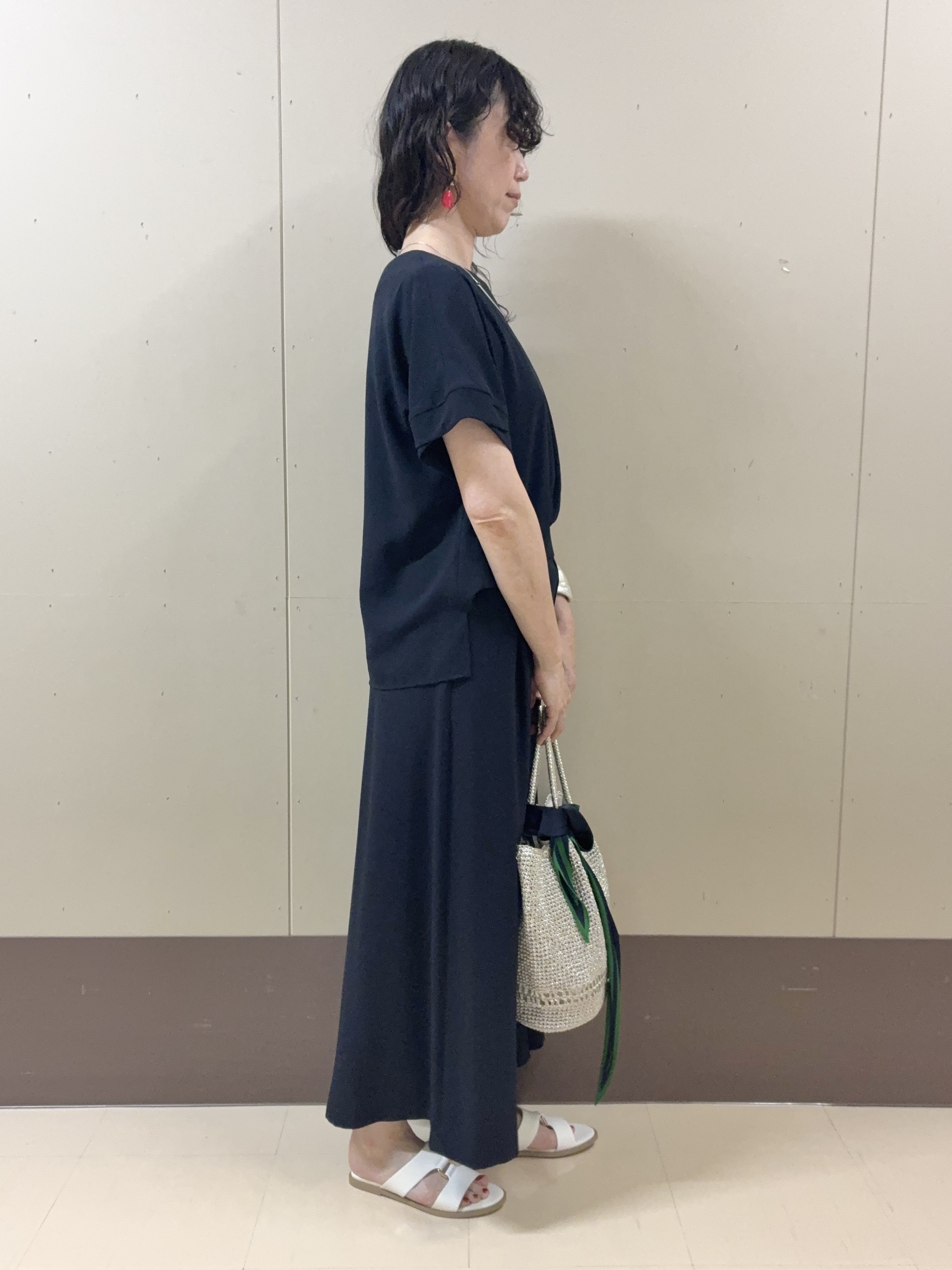 Noriさんの「UNTITLED｜【前後2WAY/はっ水/セットアップ可】リラクシーフレンチスリーブブラウス」を使ったコーディネート