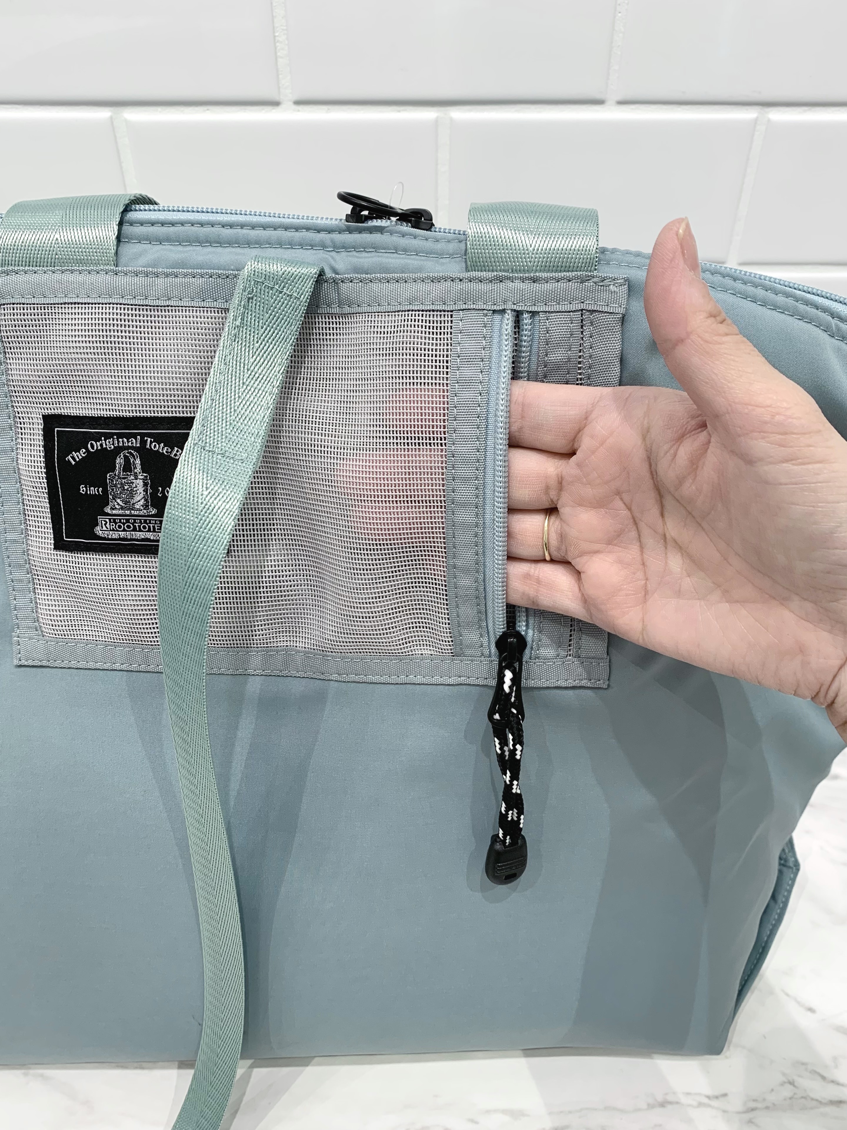 mikachoさんの「212 KITCHEN STORE｜サーモキーパー.バレル.ベーシック BL ＜ROOTOTE ルートート＞」を使ったコーディネート
