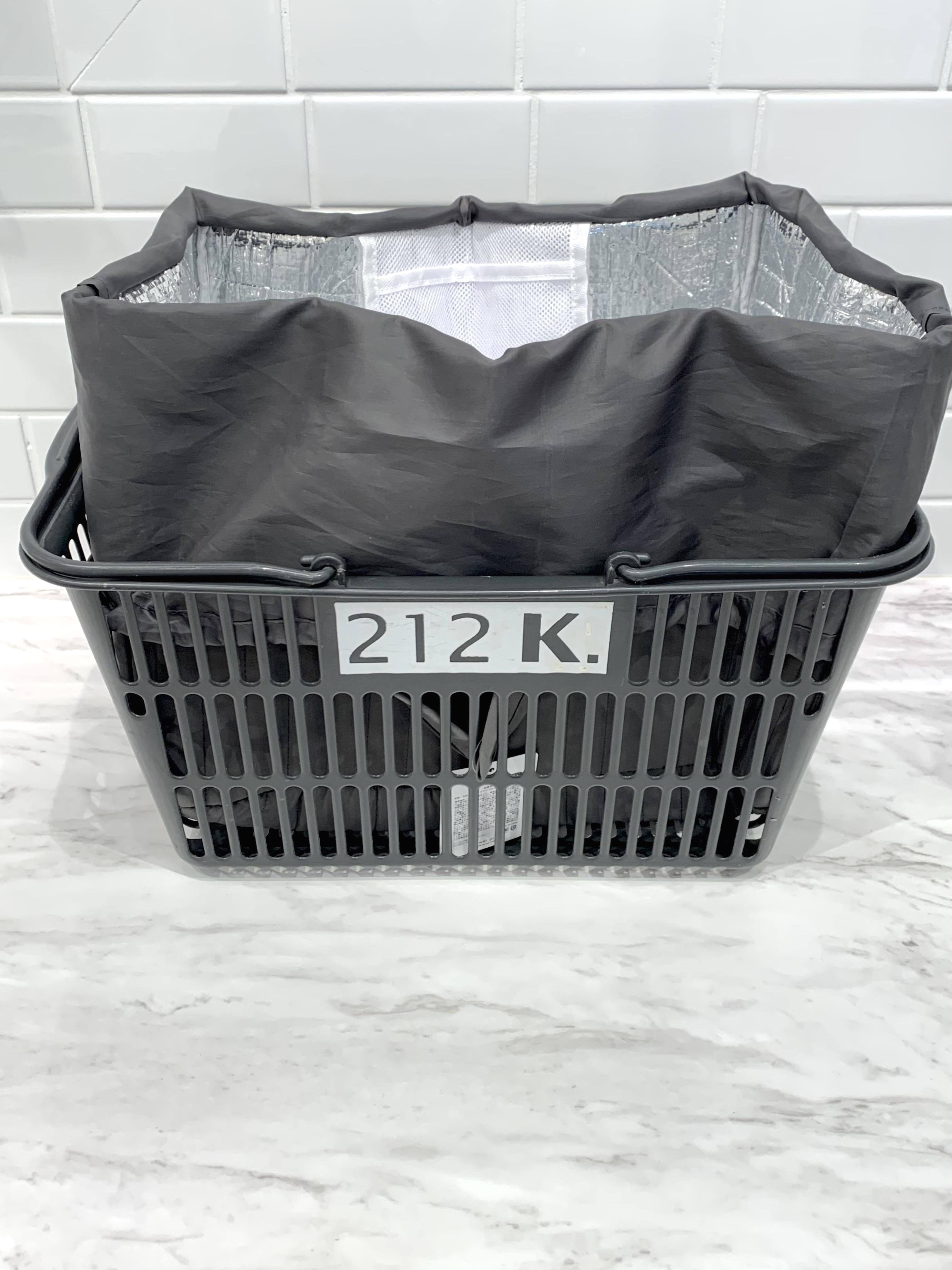 mikachoさんの「212 KITCHEN STORE｜ランカ ショッピングレジバッグ DGY」を使ったコーディネート
