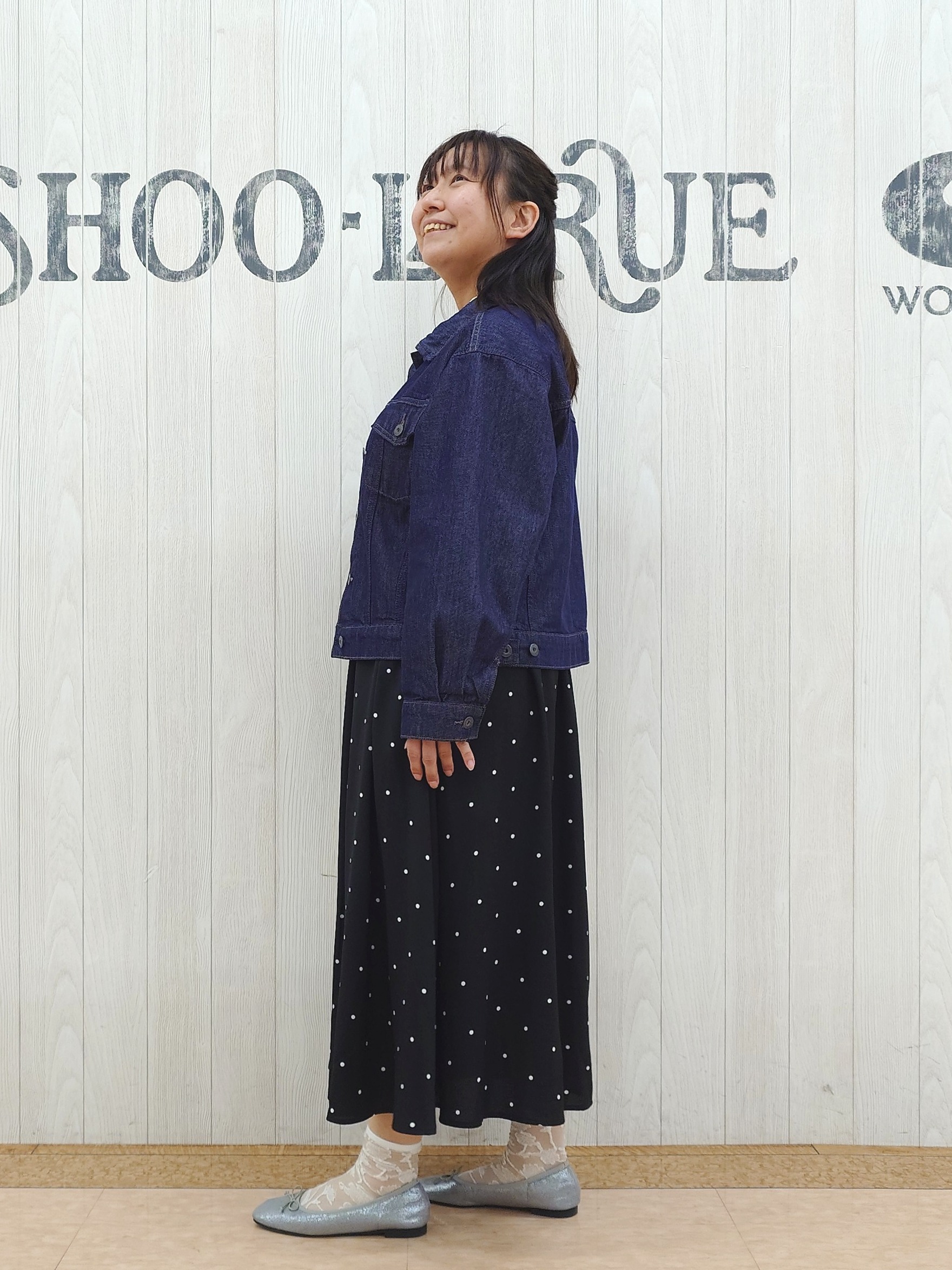 とろろさんの「SHOO･LA･RUE｜【SHOO・LA・RUE DENIM】羽織るだけでこなれる　オーバーサイズデニムジャケット」を使ったコーディネート