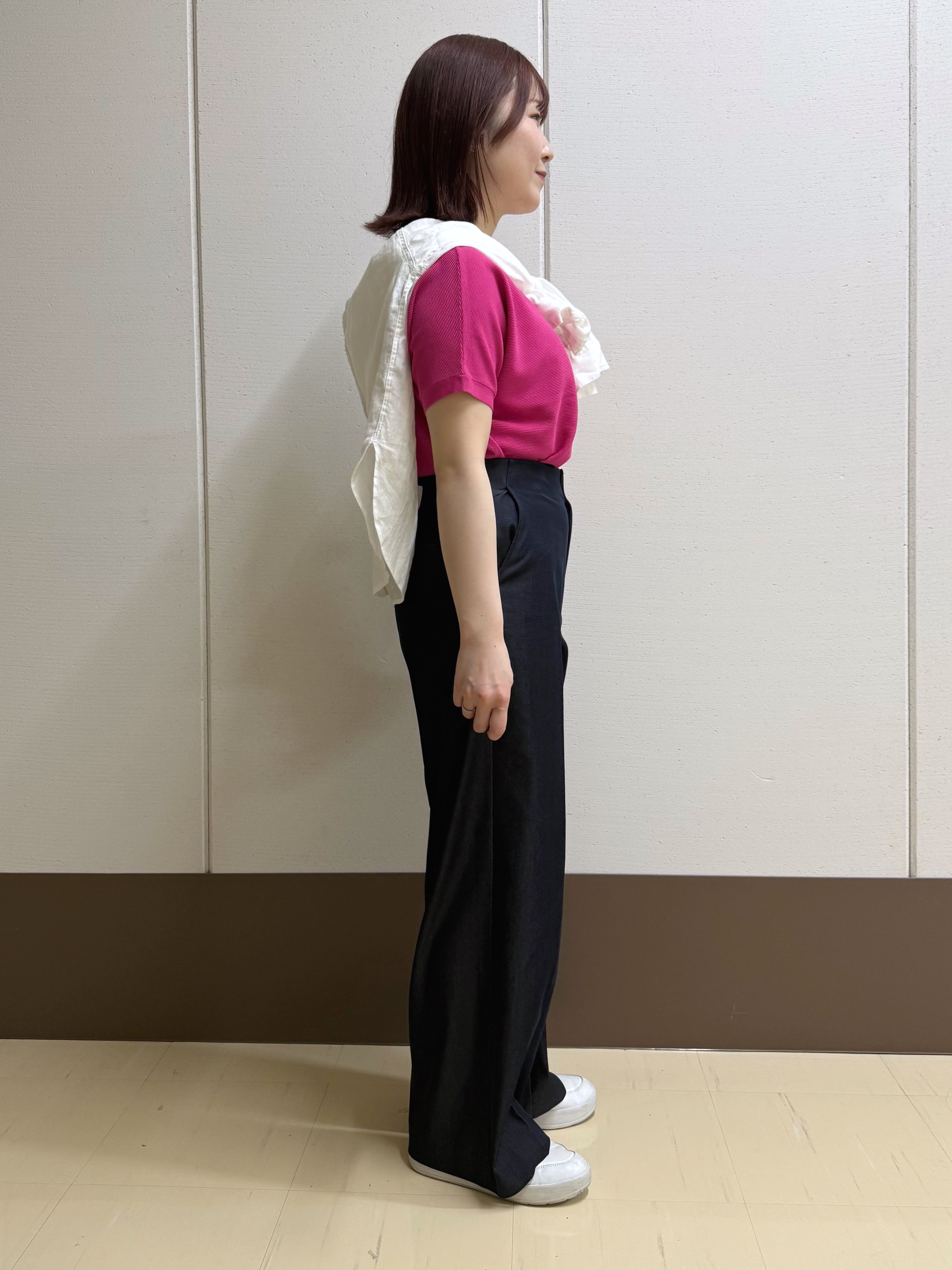 Rikoさんの「INDIVI｜【洗える】ガーター編みVネックニットT」を使ったコーディネート