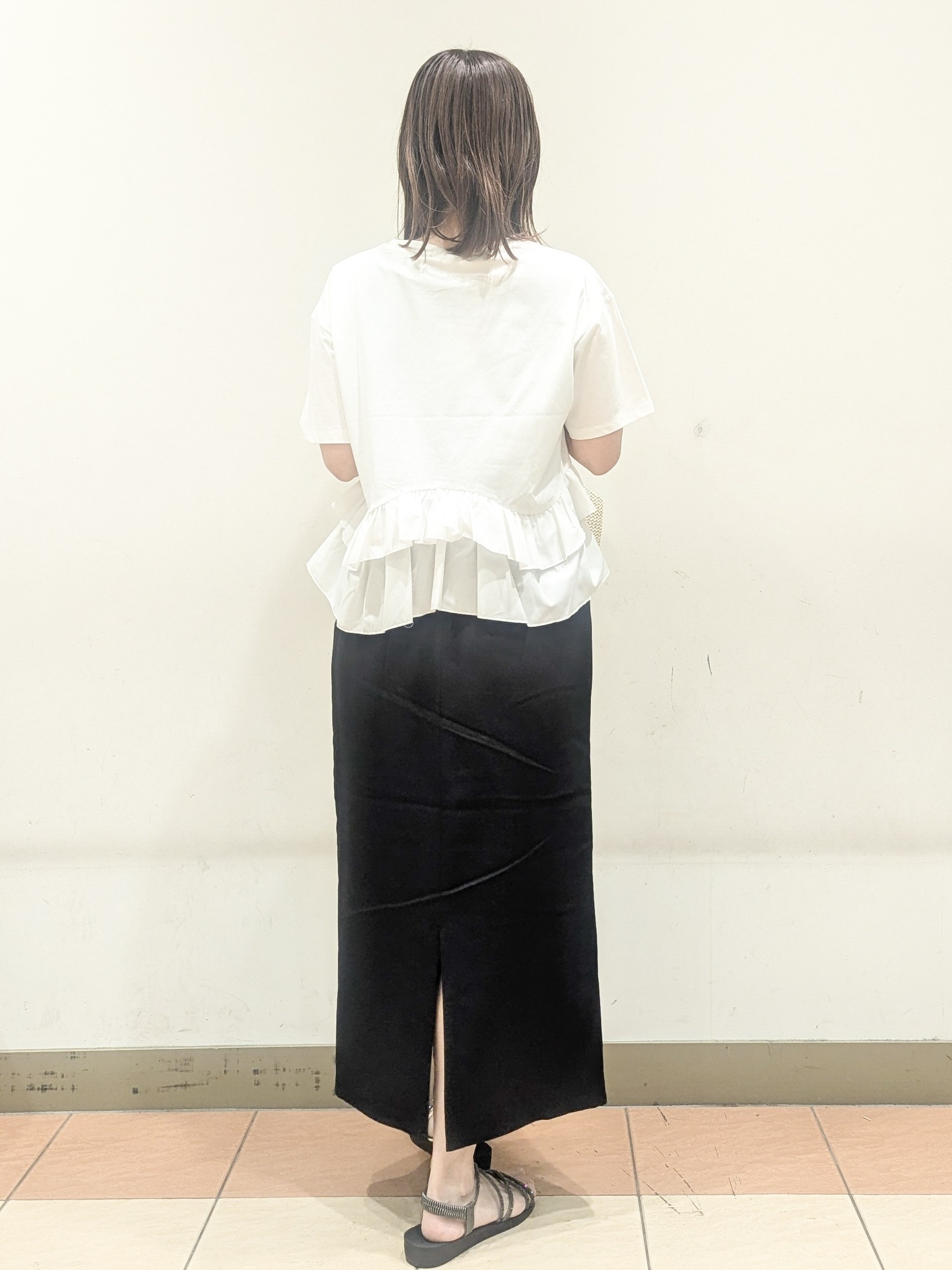 Miさんの「OPAQUE.CLIP｜裾フリルドッキングTシャツ【洗濯機OK】」を使ったコーディネート