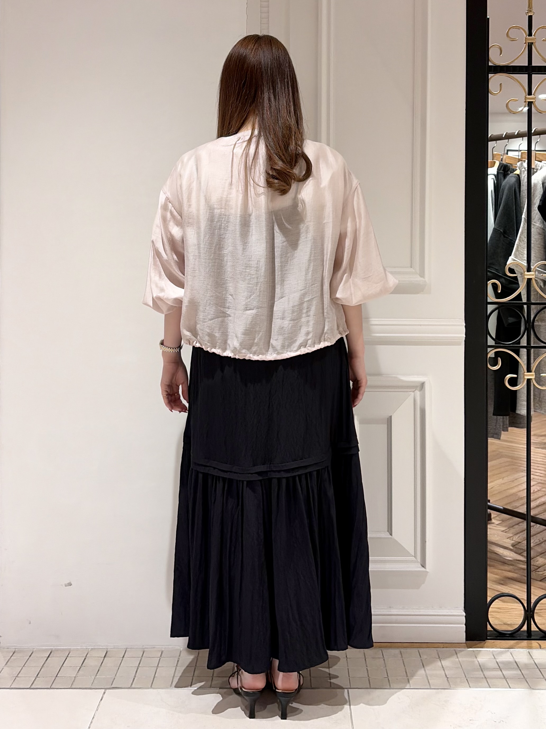 minowaさんの「DRESSTERIOR｜ウォッシャブル シアーショートブルゾン」を使ったコーディネート