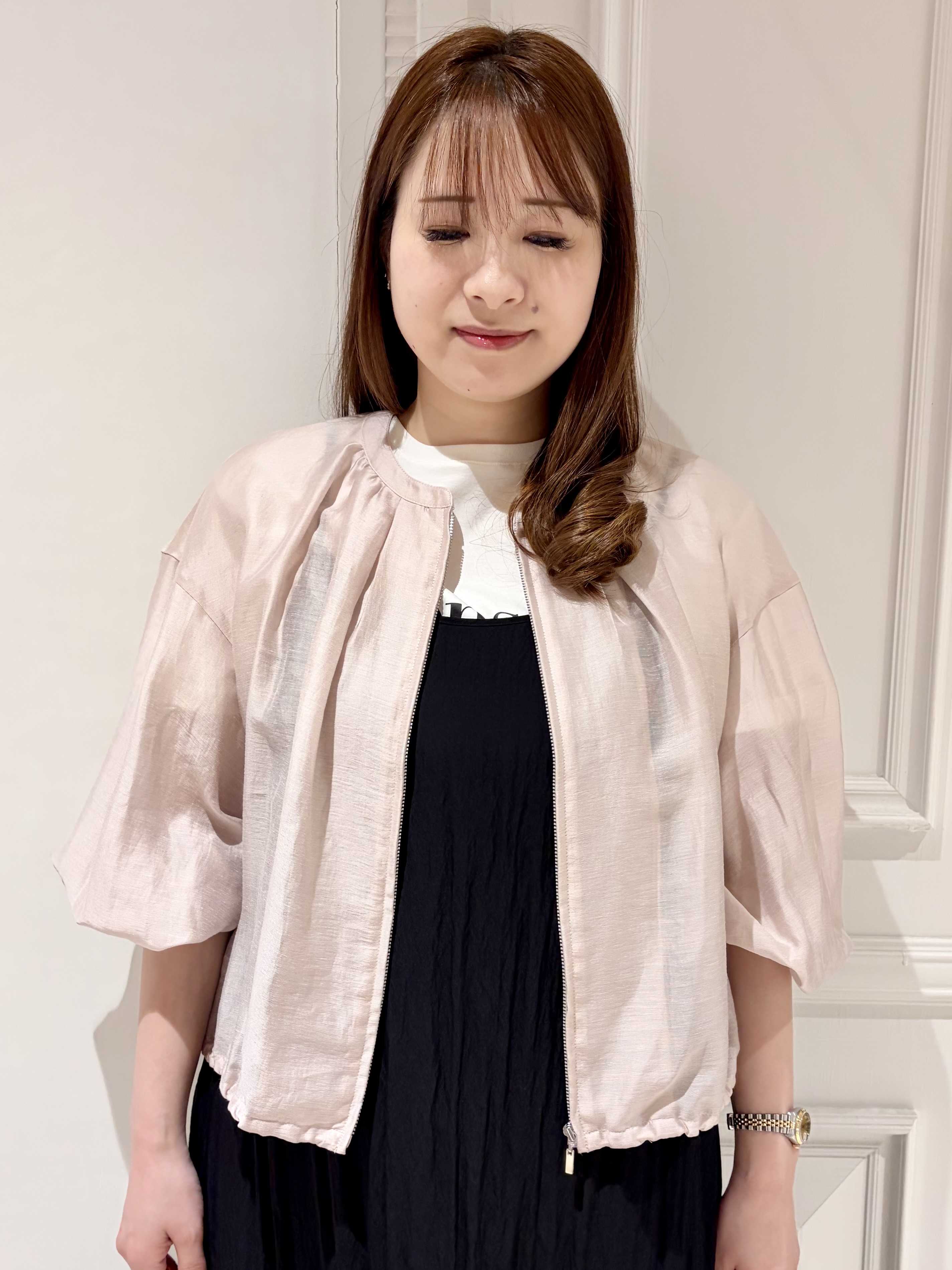 minowaさんの「DRESSTERIOR｜ウォッシャブル シアーショートブルゾン」を使ったコーディネート