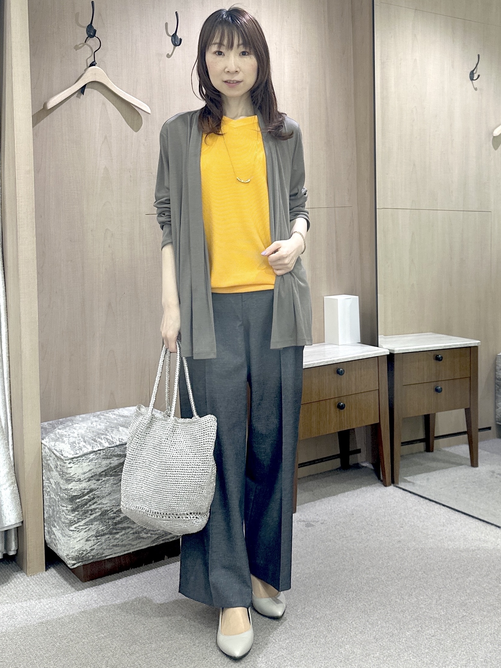 Miwaさんの「UNTITLED｜【11色展開/体型カバー】前後2WAYフレンチスリーブニット」を使ったコーディネート