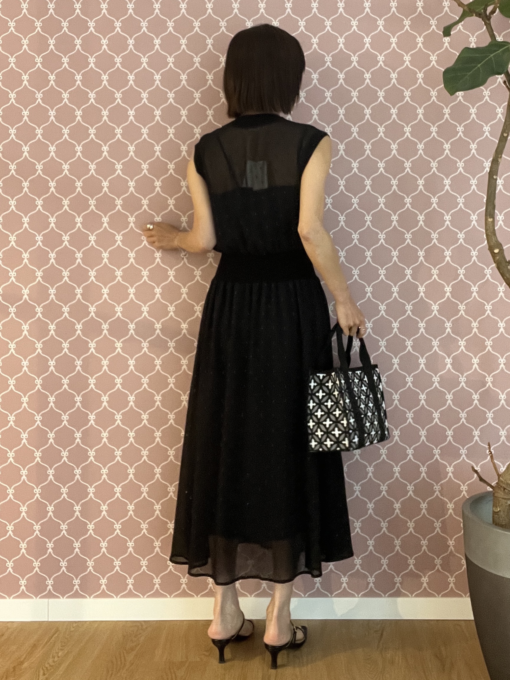 misaさんの「DRESSTERIOR｜【otonaMUSE5月号掲載】スキニーベルトサンダル」を使ったコーディネート