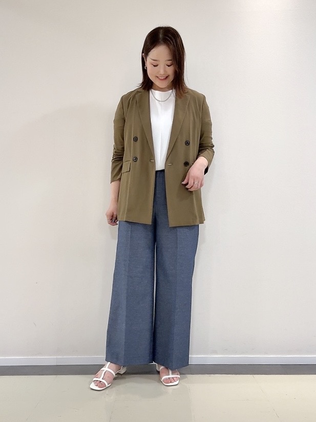 YUIさんの「UNTITLED｜【セットアップ可/接触冷感/通気性】ドライシアーダブルジャケット」を使ったコーディネート