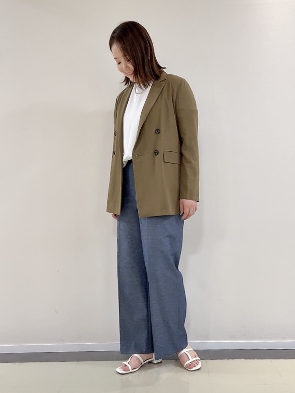 YUIさんの「UNTITLED｜【セットアップ可/接触冷感/通気性】ドライシアーダブルジャケット」を使ったコーディネート