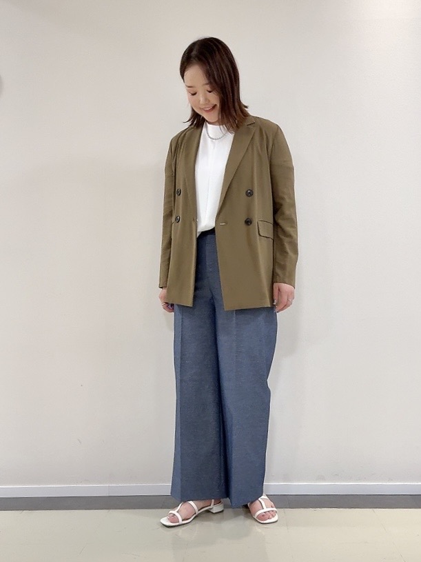 YUIさんの「UNTITLED｜【セットアップ可/接触冷感/通気性】ドライシアーダブルジャケット」を使ったコーディネート