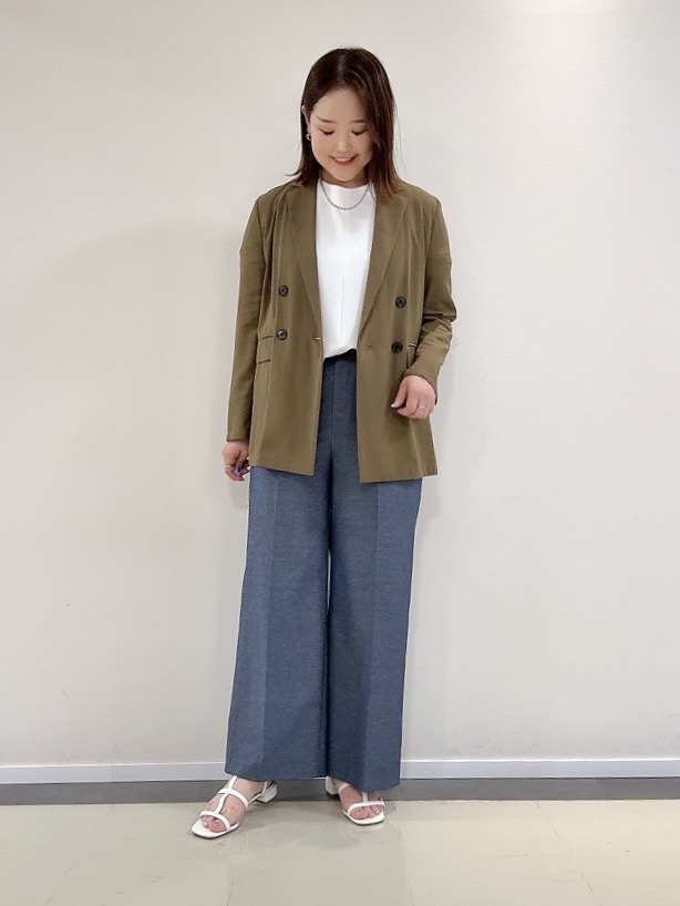 YUIさんの「UNTITLED｜【セットアップ可/接触冷感/通気性】ドライシアーダブルジャケット」を使ったコーディネート