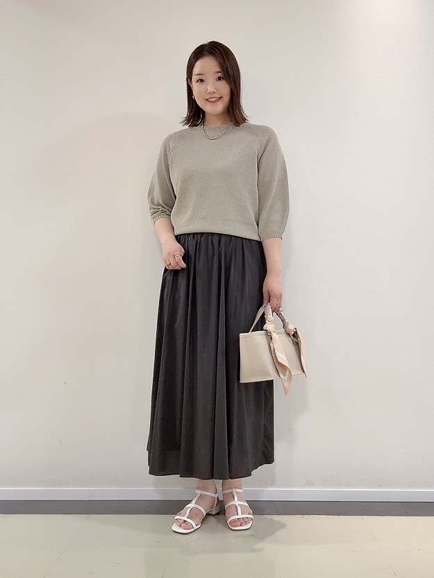 YUIさんの「UNTITLED｜【洗える/ゆったり】クルーネックドライニット」を使ったコーディネート