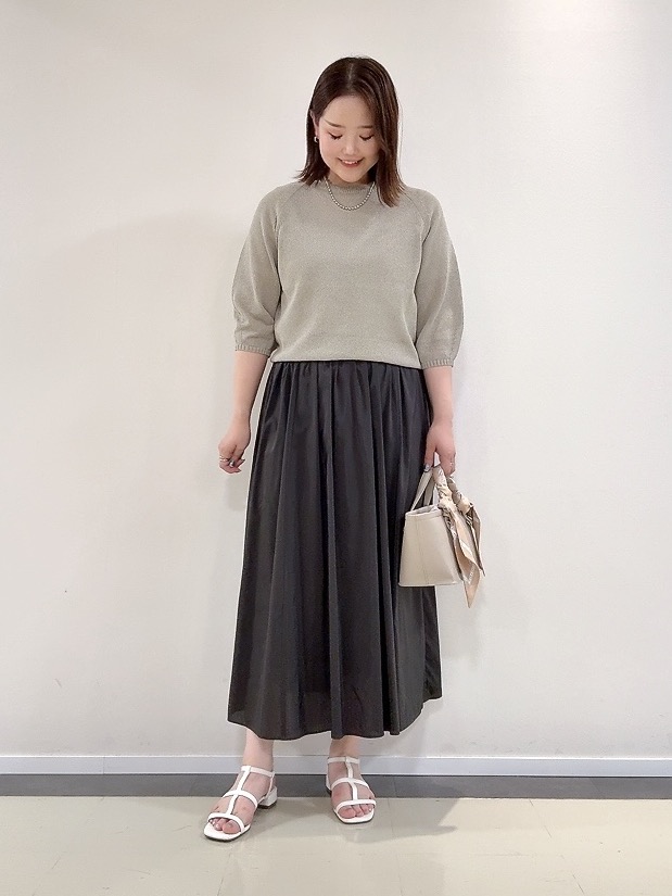 YUIさんの「UNTITLED｜【洗える/ゆったり】クルーネックドライニット」を使ったコーディネート