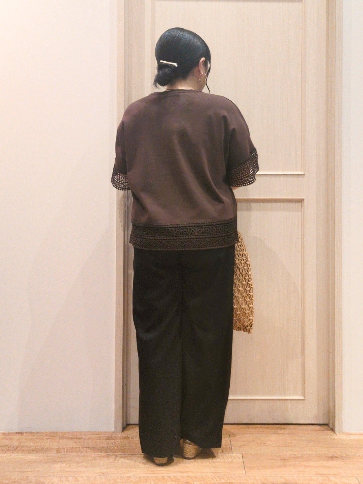 haseさんの「SHOO･LA･RUE｜【洗濯機可/ひんやり/体型カバー/S-LL】レース使いがポイント デザインTシャツ」を使ったコーディネート