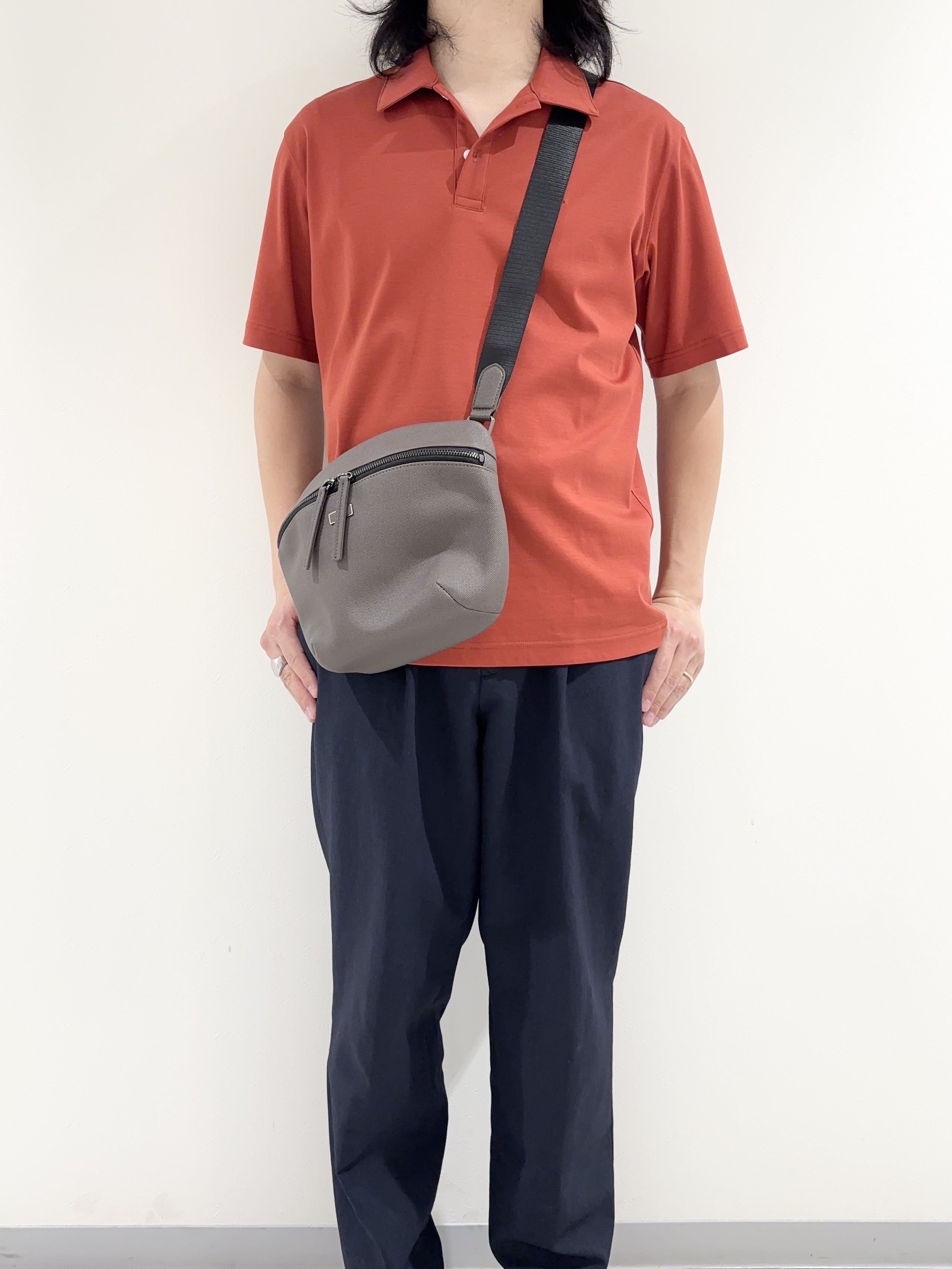 及川さんの「TAKEO KIKUCHI｜【接触冷感】アイスクリアコットン ワンポイント ポロシャツ」を使ったコーディネート