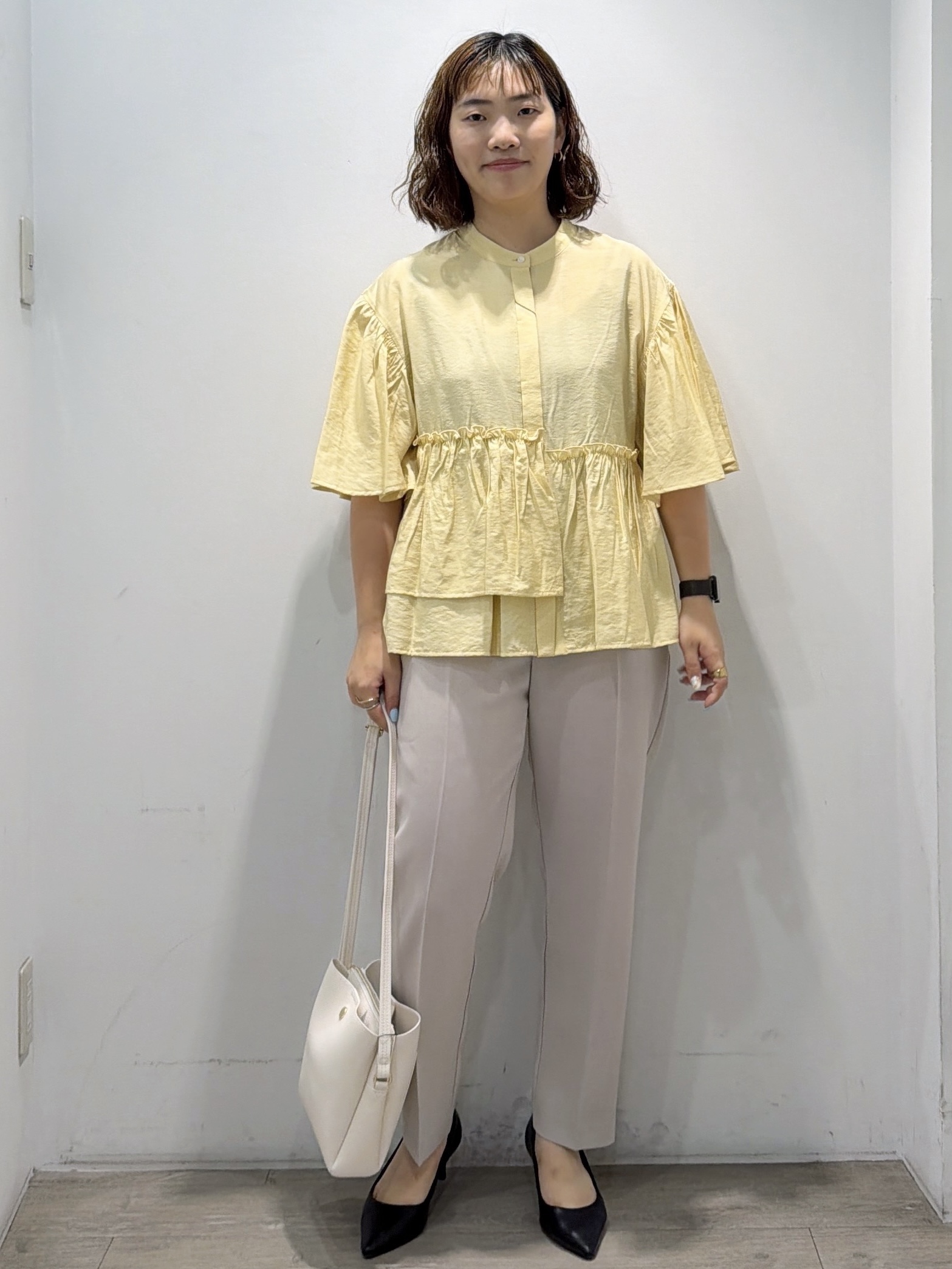 sumicaさんの「OPAQUE.CLIP｜アシンメトリーペプラムブラウス【洗濯機OK】」を使ったコーディネート