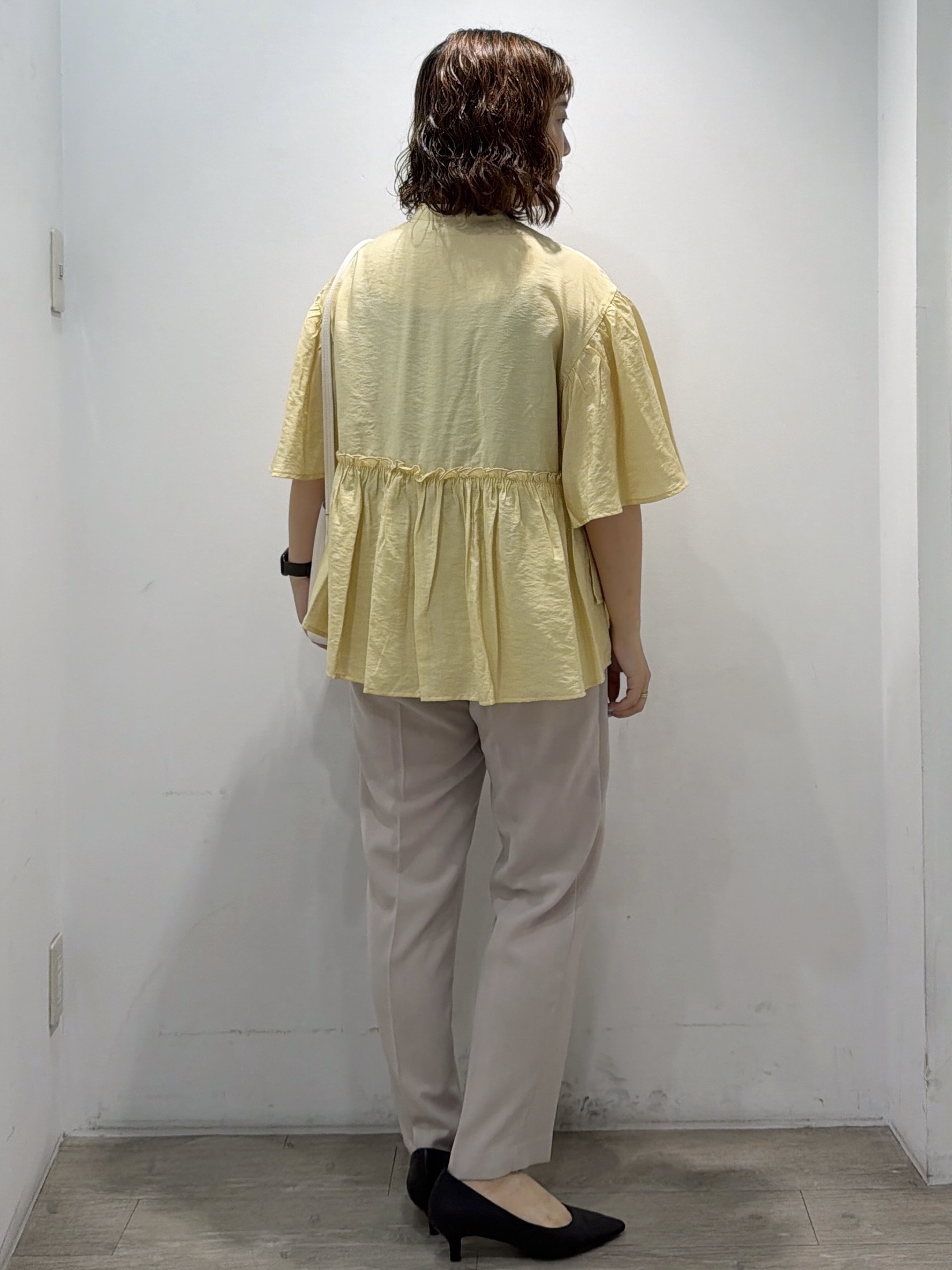 sumicaさんの「OPAQUE.CLIP｜アシンメトリーペプラムブラウス【洗濯機OK】」を使ったコーディネート