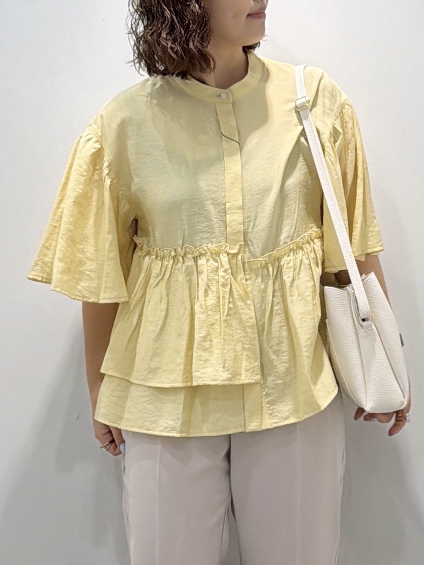 sumicaさんの「OPAQUE.CLIP｜アシンメトリーペプラムブラウス【洗濯機OK】」を使ったコーディネート