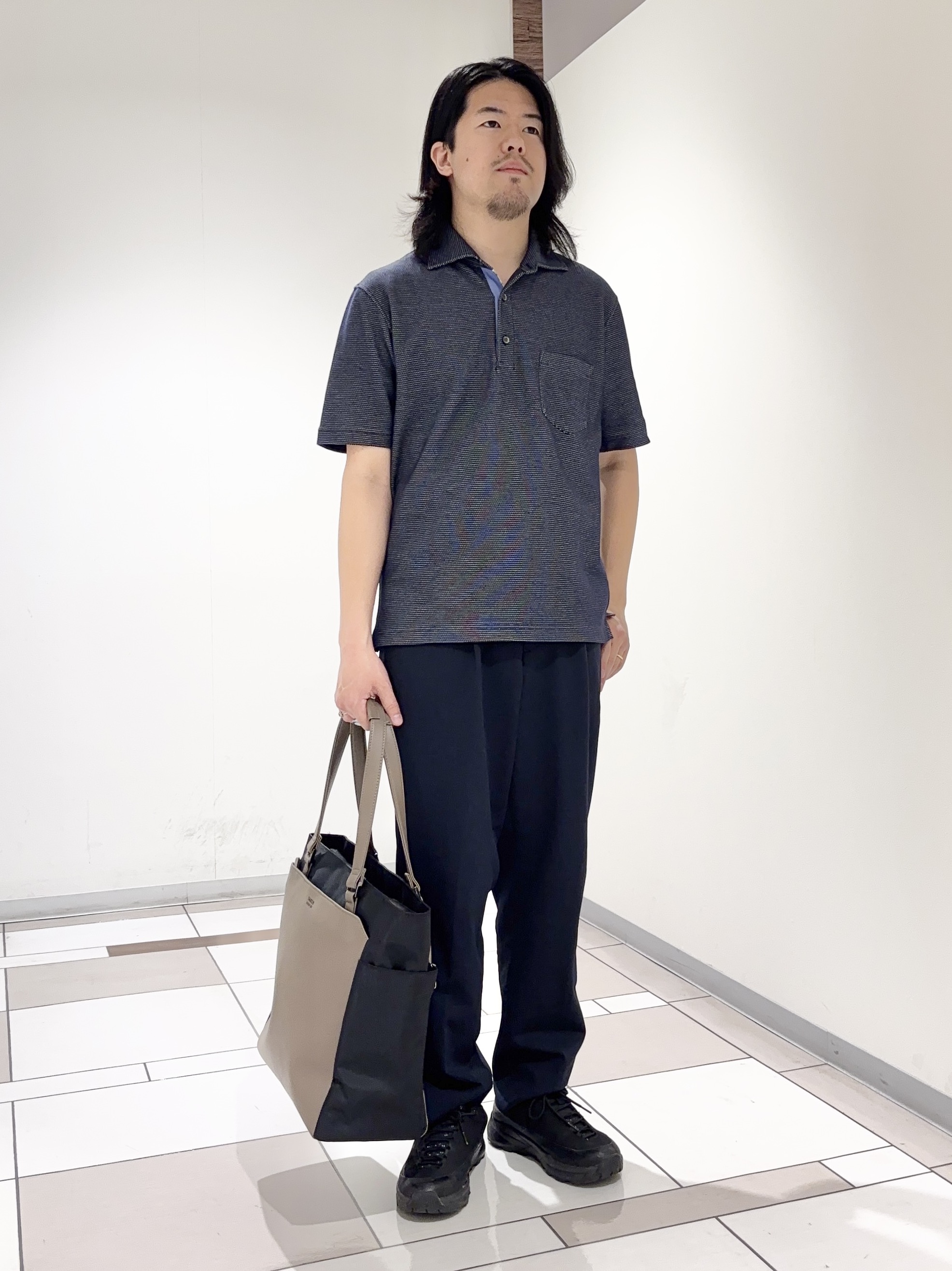 及川さんの「TAKEO KIKUCHI｜【抗菌防臭】ステイフレッシュ ポロシャツ」を使ったコーディネート
