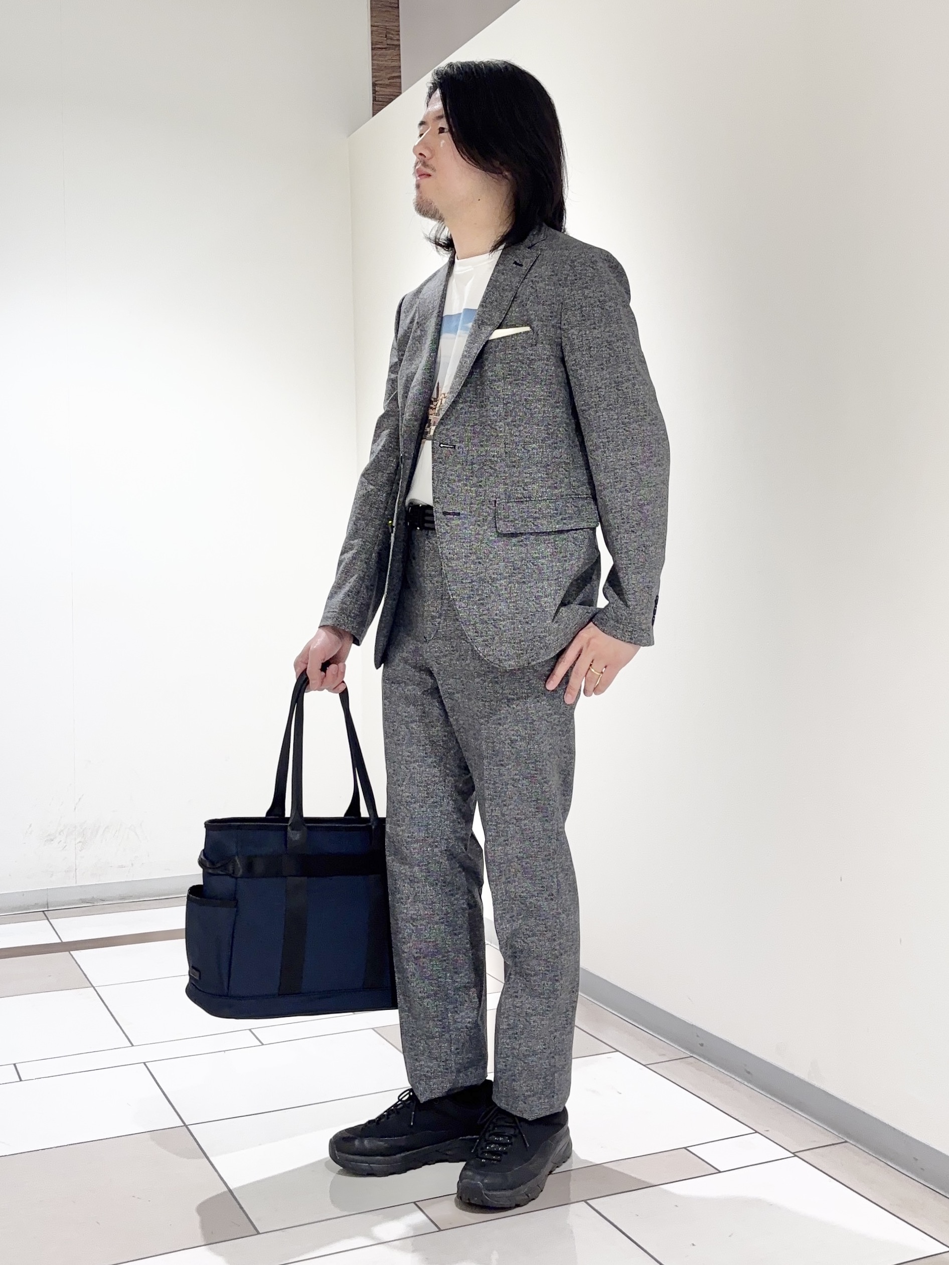 及川さんの「TAKEO KIKUCHI｜【抗菌防臭】COOL DOTS（R）ドビープリント ジャケット」を使ったコーディネート