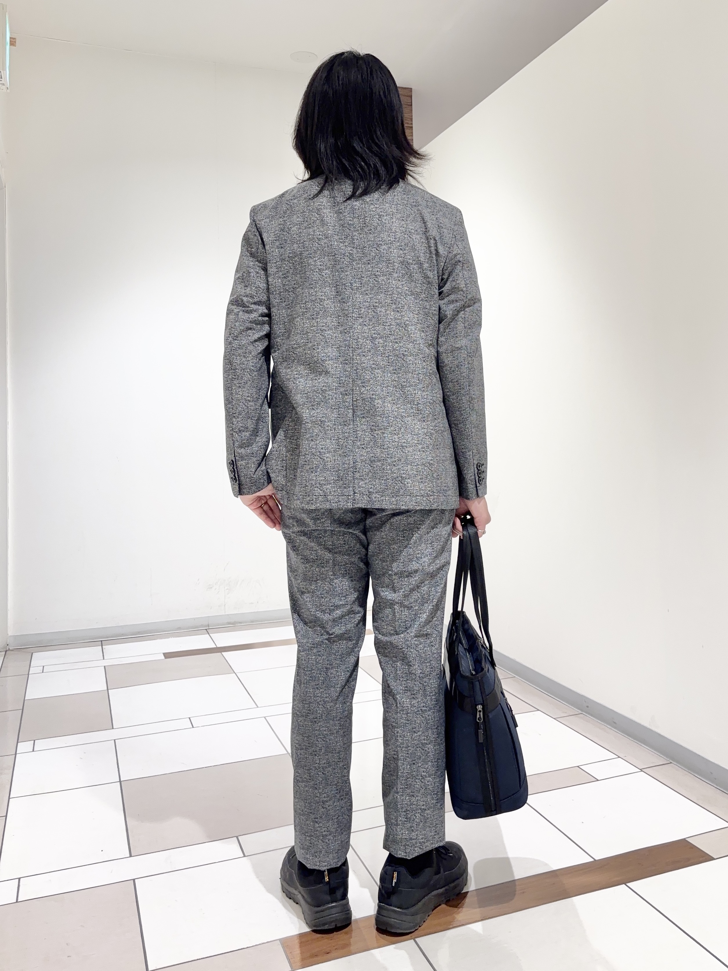 及川さんの「TAKEO KIKUCHI｜【抗菌防臭】COOL DOTS（R）ドビープリント ジャケット」を使ったコーディネート