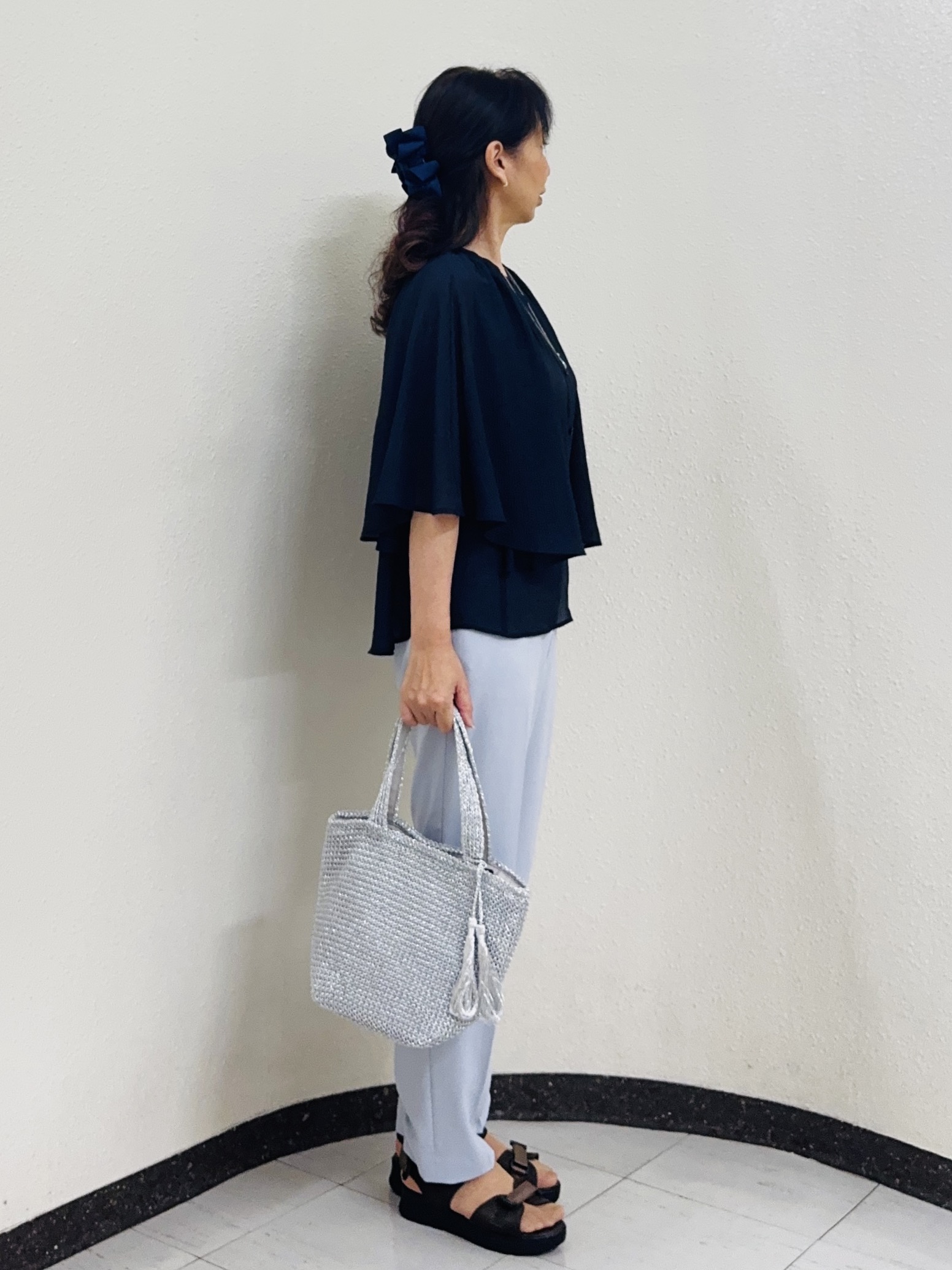 ⭐︎Eimi⭐︎さんの「Reflect｜ドビーストライプケープスリーブブラウス」を使ったコーディネート