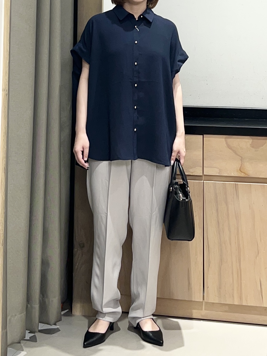かのさんの「THE SHOP TK｜【ひんやり/防しわ/UV/吸水速乾】襟付き フレンチスリーブシャツ」を使ったコーディネート