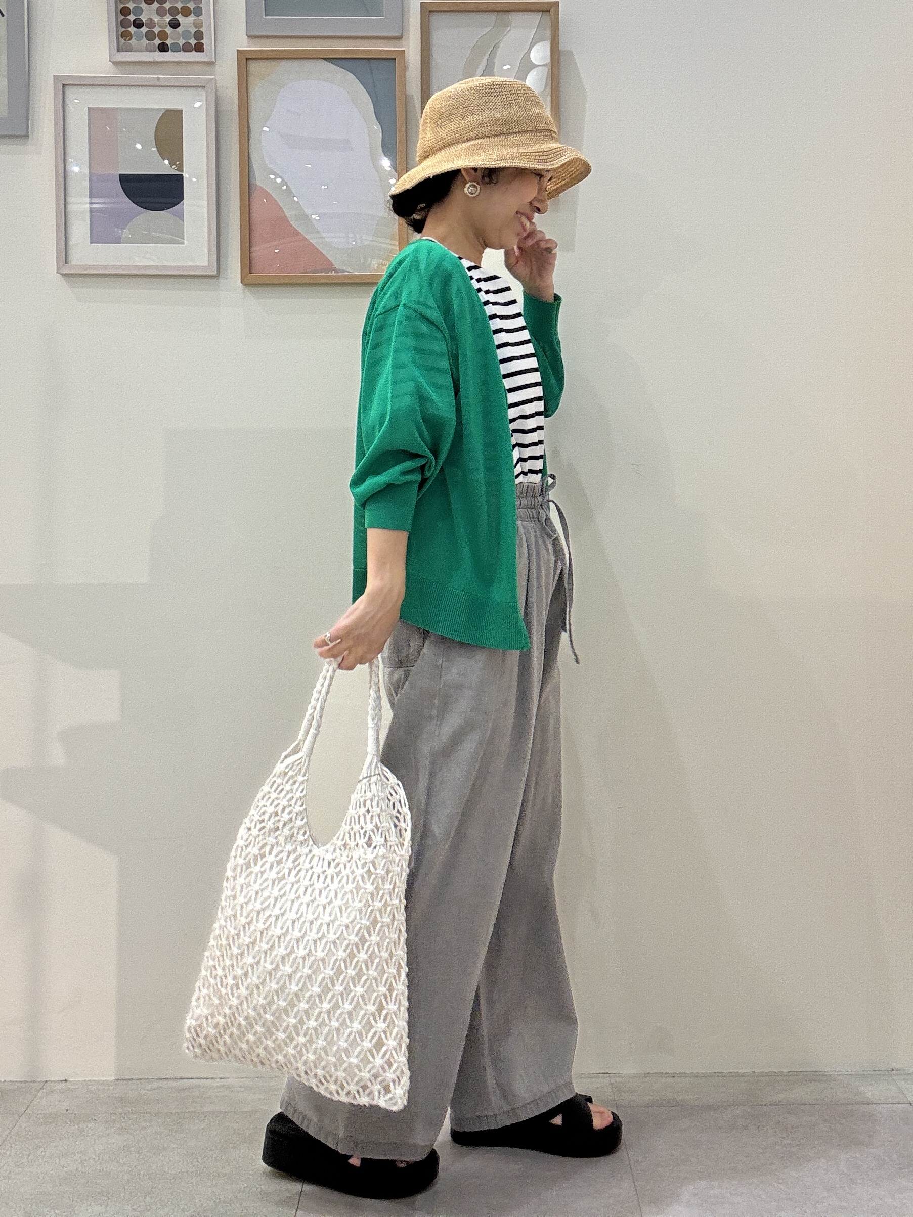 たけぴさんの「SHOO･LA･RUE｜【ひんやり/洗濯機可/S-LL】程よいVネックですっきり魅せる ジップアップ 7分袖シアーカーディガ」を使ったコーディネート