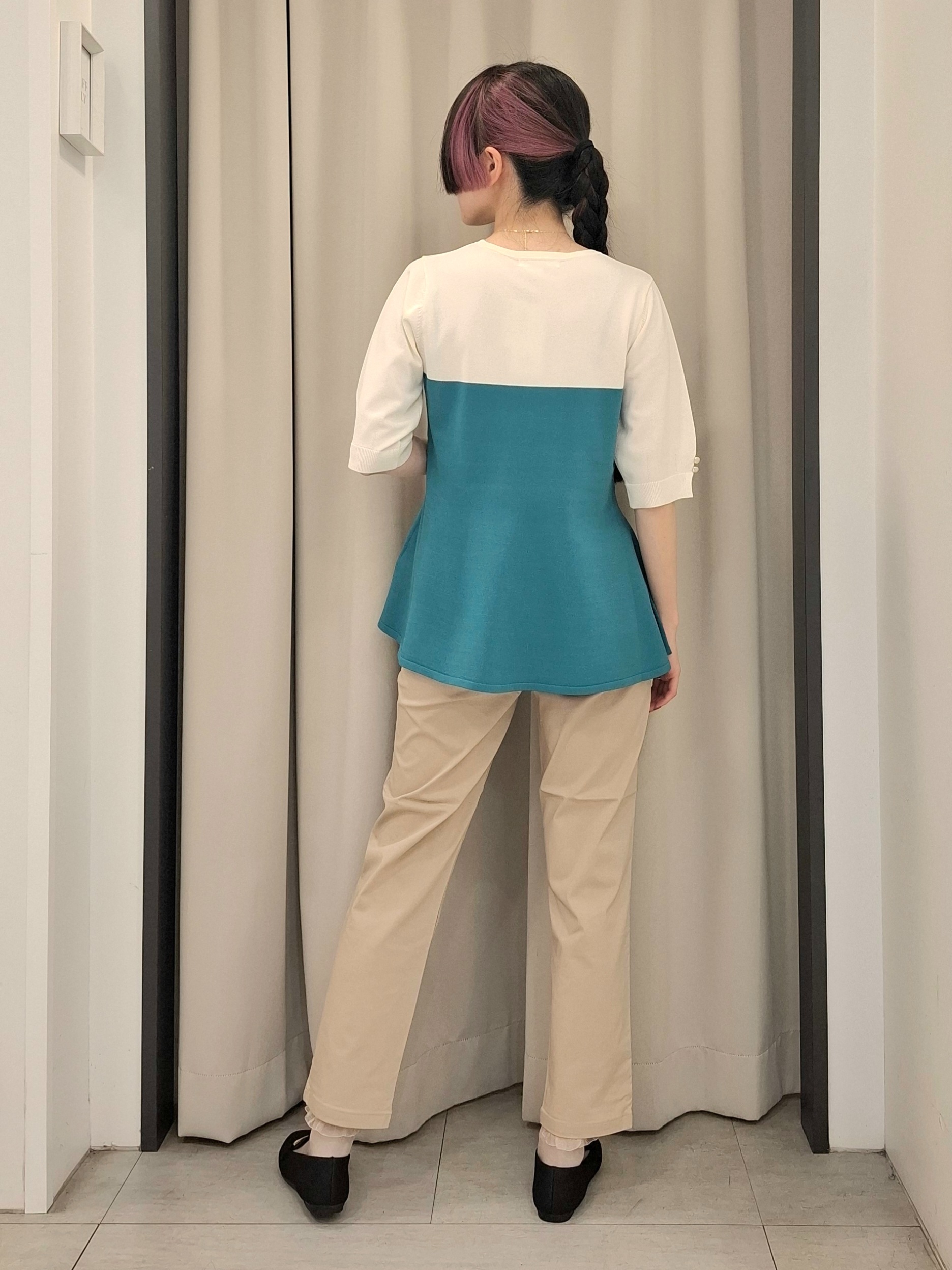 なーちゃんさんの「grove｜【体型カバー/UV・ひんやり】一枚でコーデが決まる、配色フレアニットプルオーバー」を使ったコーディネート