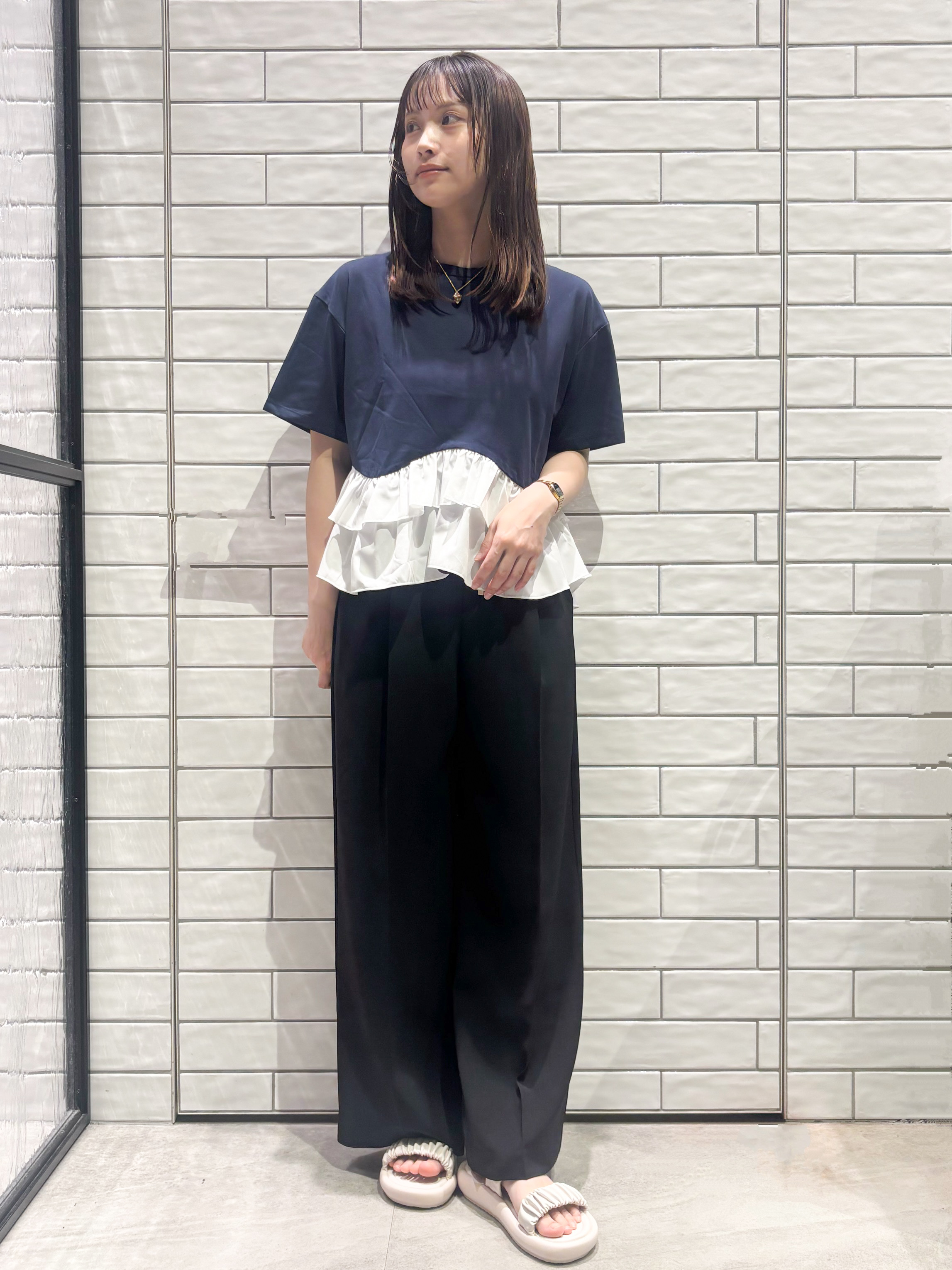 ranさんの「OPAQUE.CLIP｜裾フリルドッキングTシャツ【洗濯機OK】」を使ったコーディネート