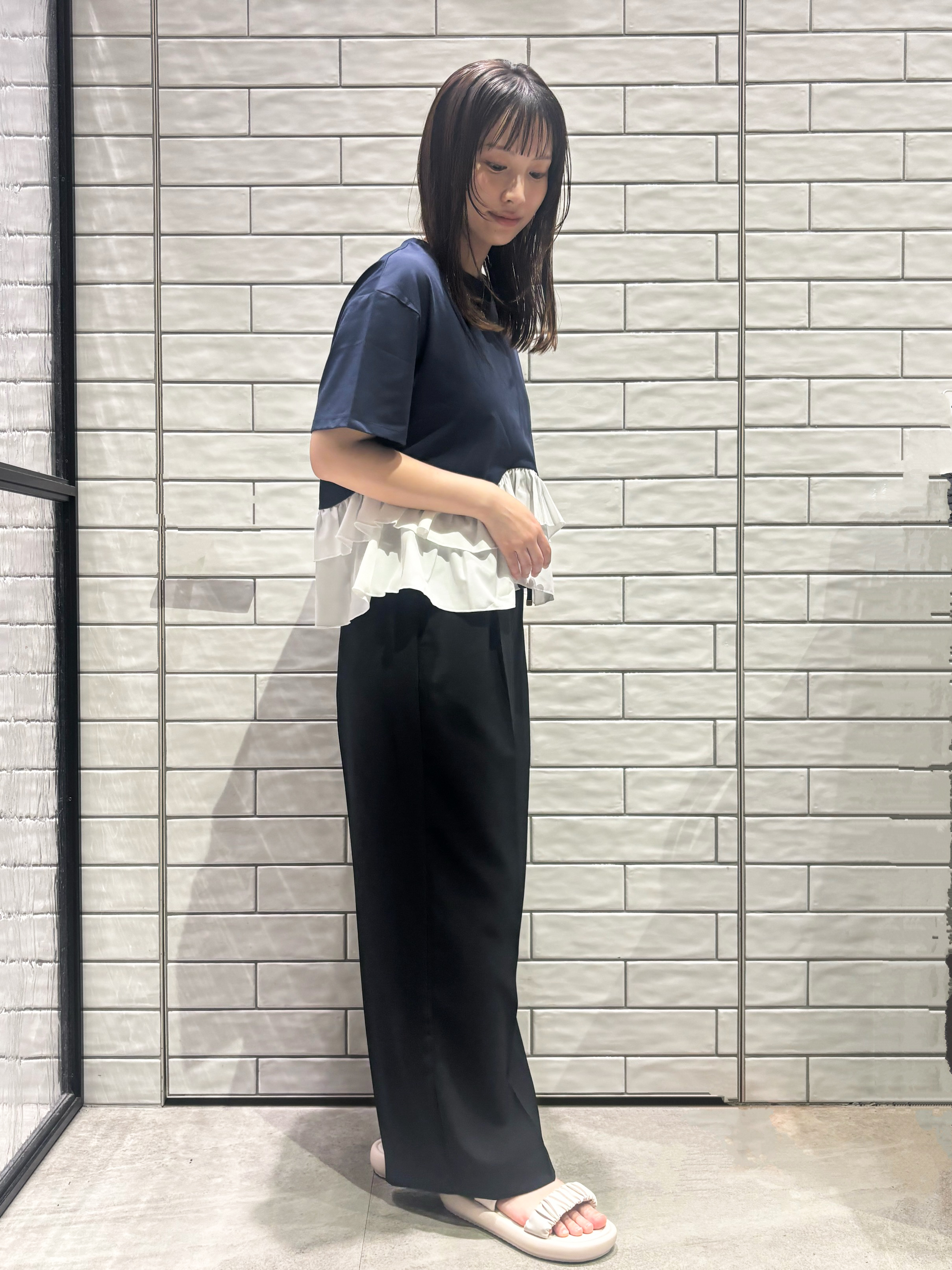 ranさんの「OPAQUE.CLIP｜裾フリルドッキングTシャツ【洗濯機OK】」を使ったコーディネート