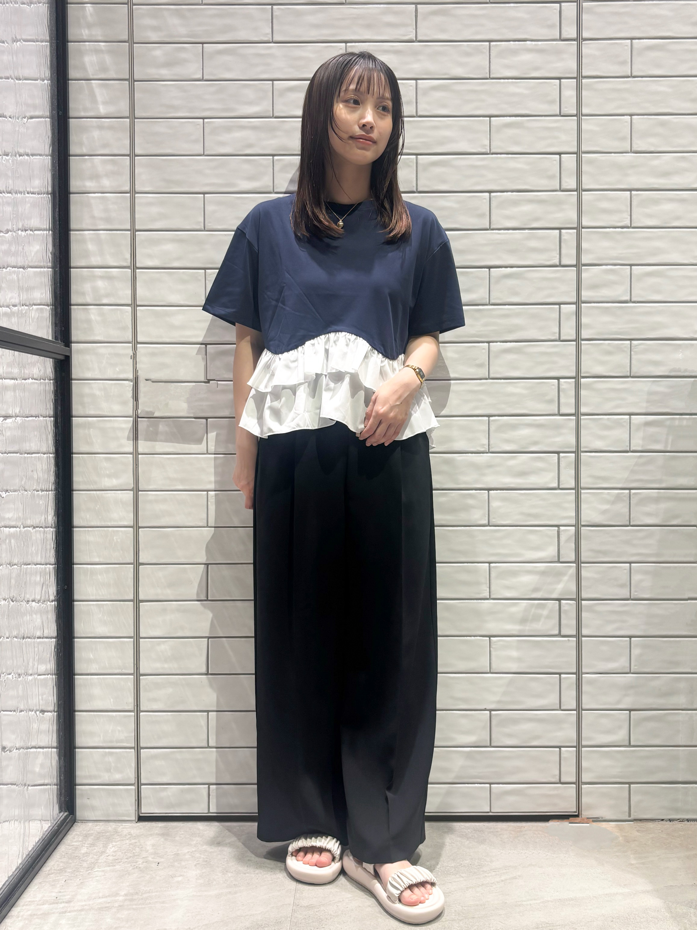 ranさんの「OPAQUE.CLIP｜裾フリルドッキングTシャツ【洗濯機OK】」を使ったコーディネート